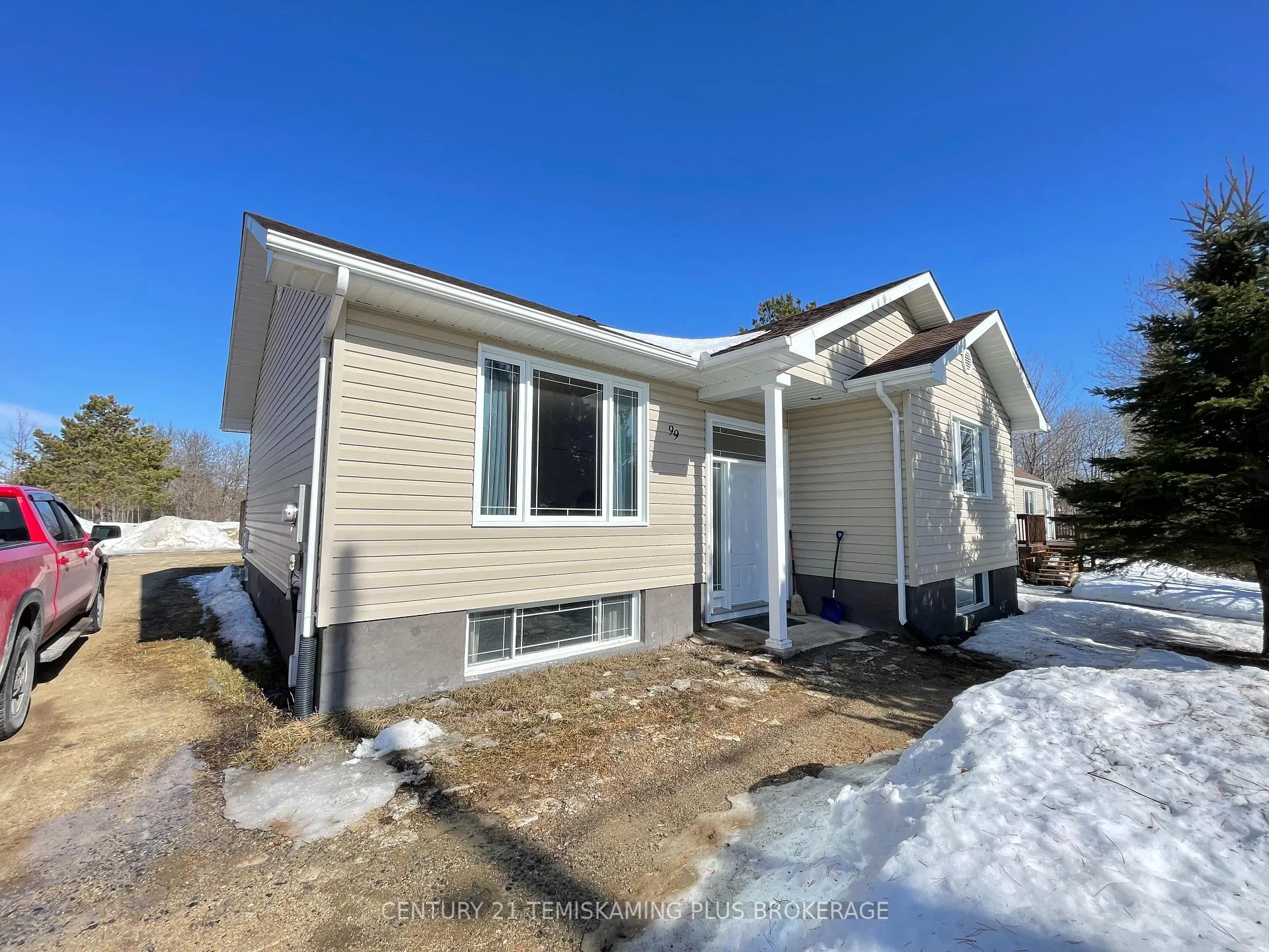 Photo 2 of 99 Pine Street W, Temiskaming Shores, New Liskeard — HOMEH