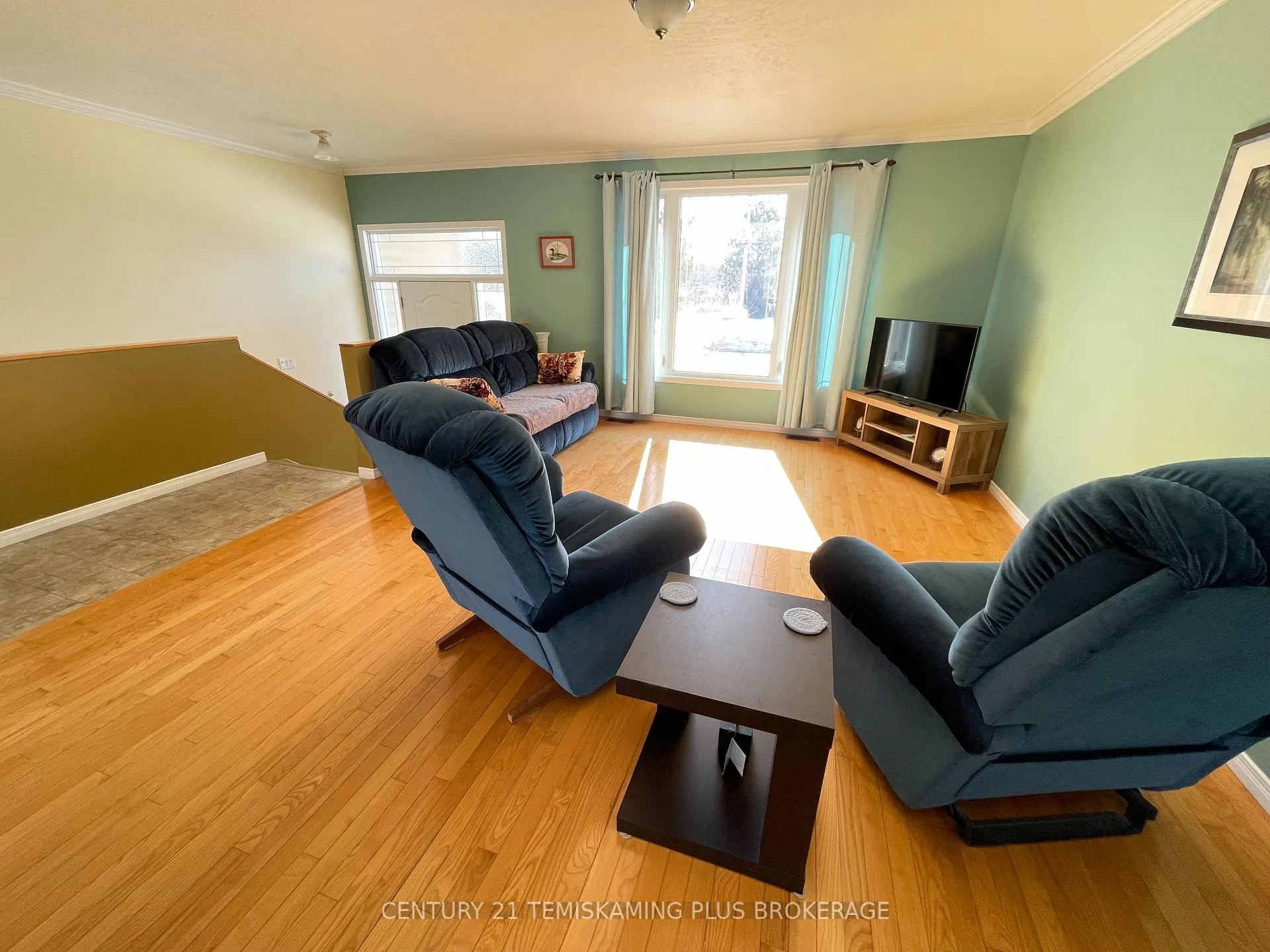 Photo 11 of 99 Pine Street W, Temiskaming Shores, New Liskeard — HOMEH