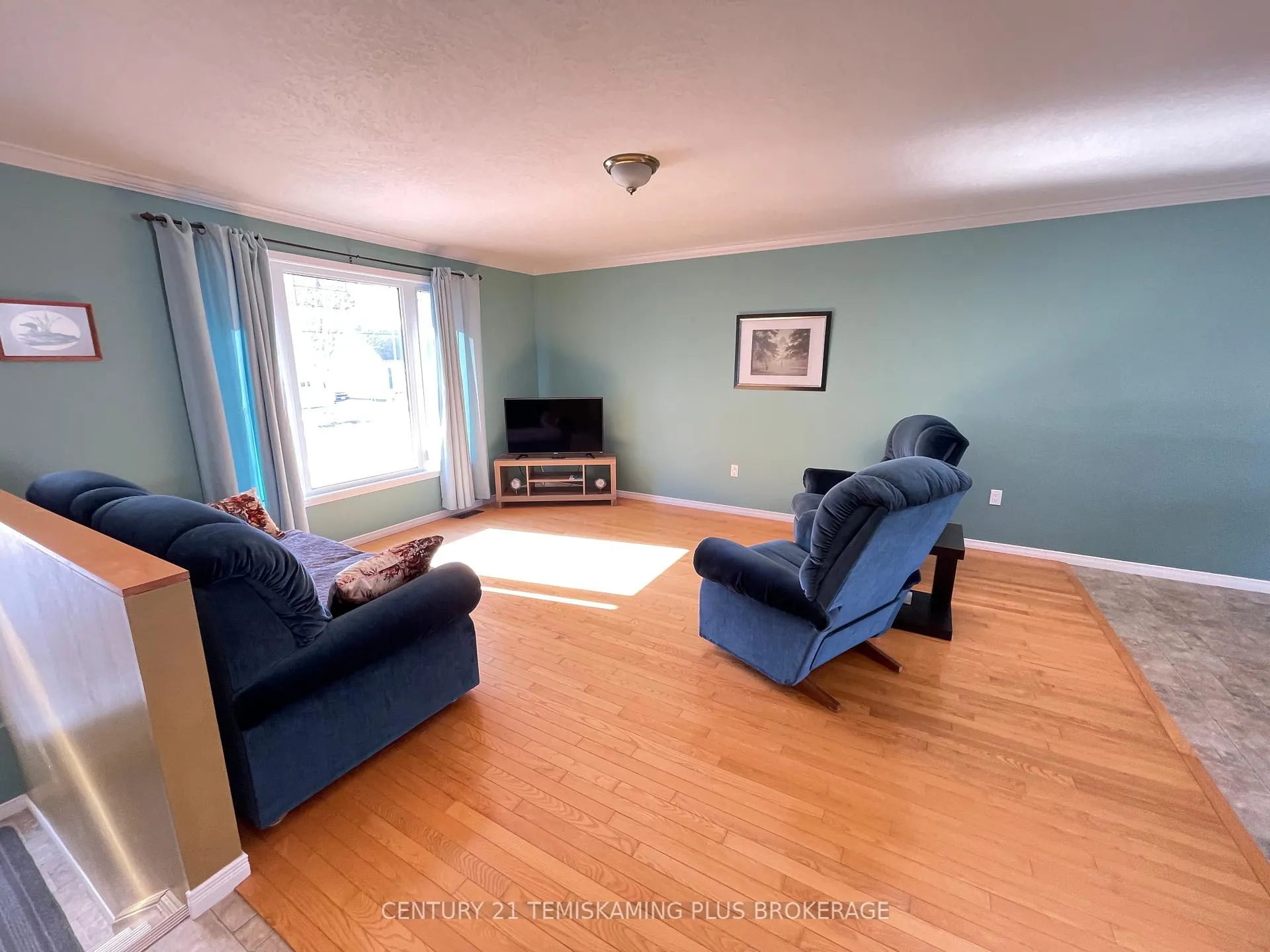 Photo 12 of 99 Pine Street W, Temiskaming Shores, New Liskeard — HOMEH