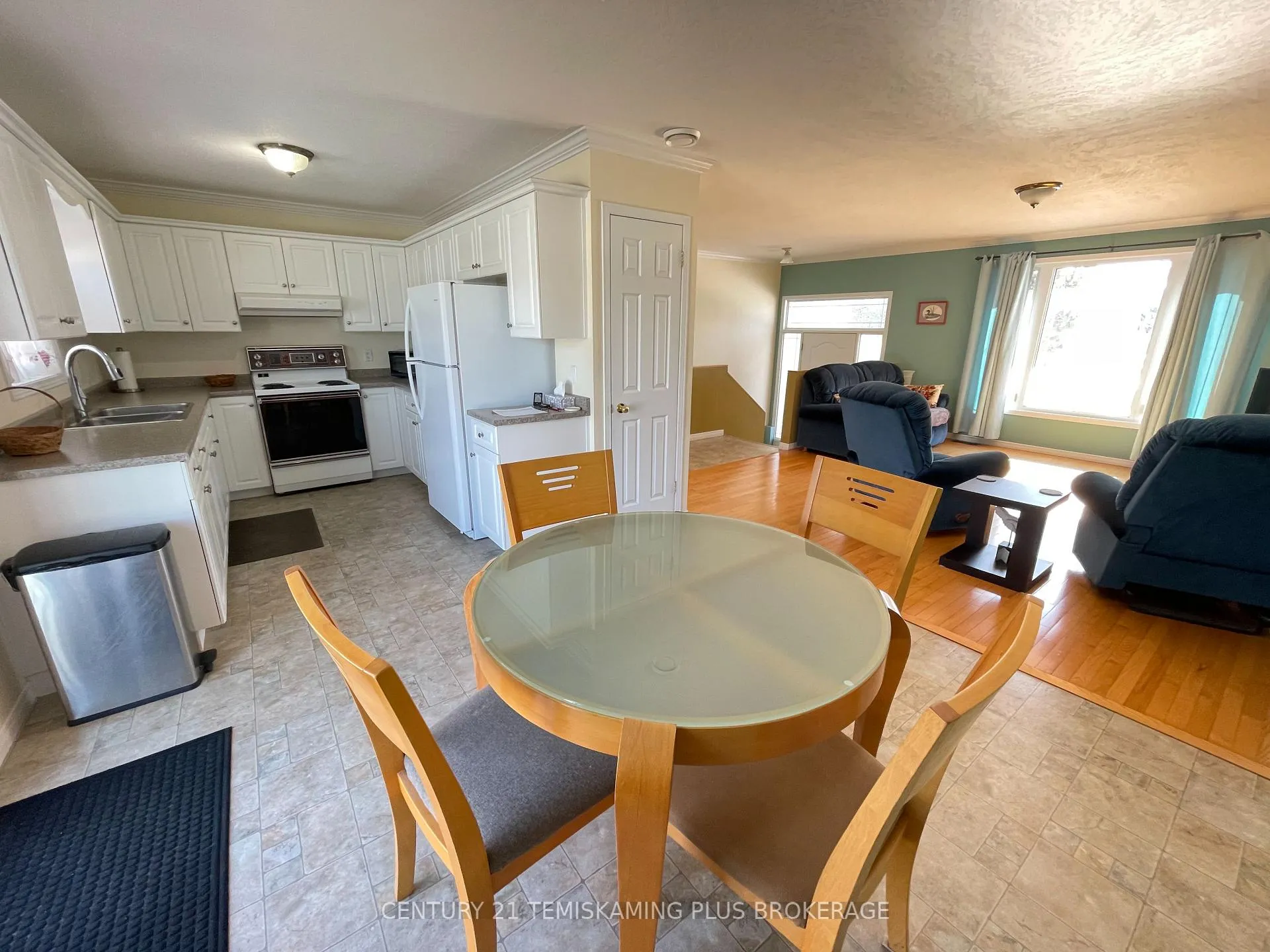 Photo 13 of 99 Pine Street W, Temiskaming Shores, New Liskeard — HOMEH
