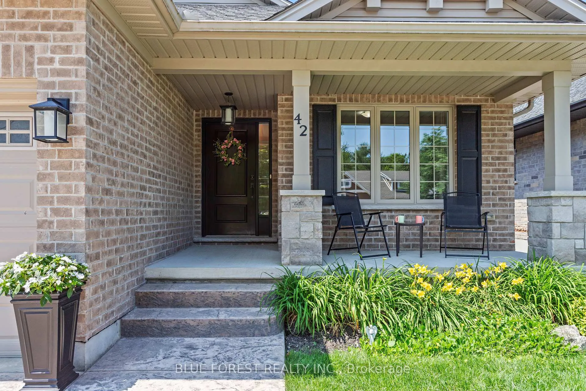 Photo 4 of 42 Hickory Lane, St. Thomas — HOMEH