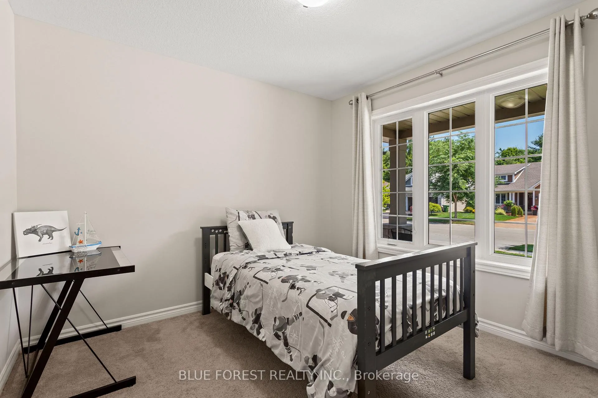 Photo 7 of 42 Hickory Lane, St. Thomas — HOMEH