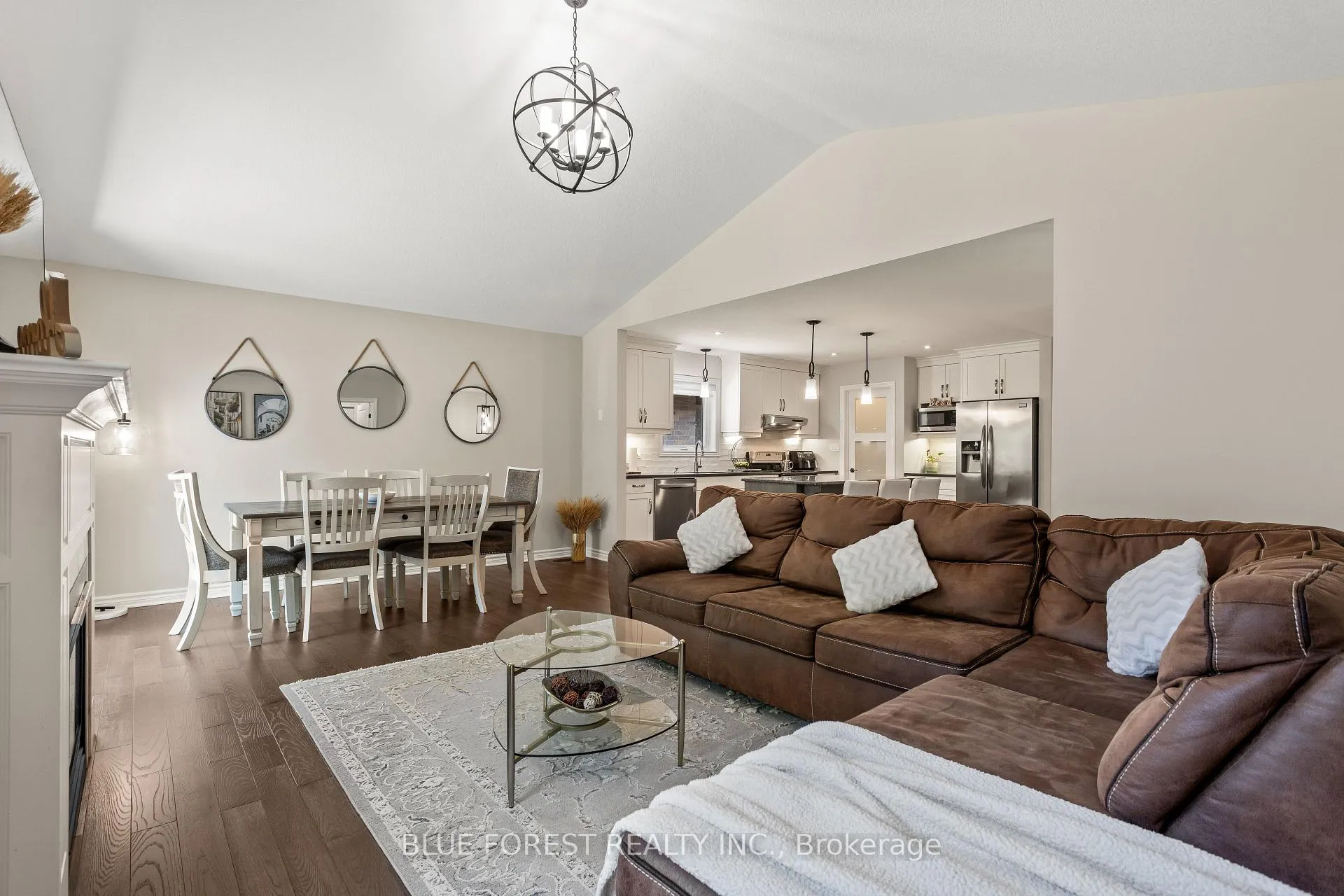 Photo 33 of 42 Hickory Lane, St. Thomas — HOMEH