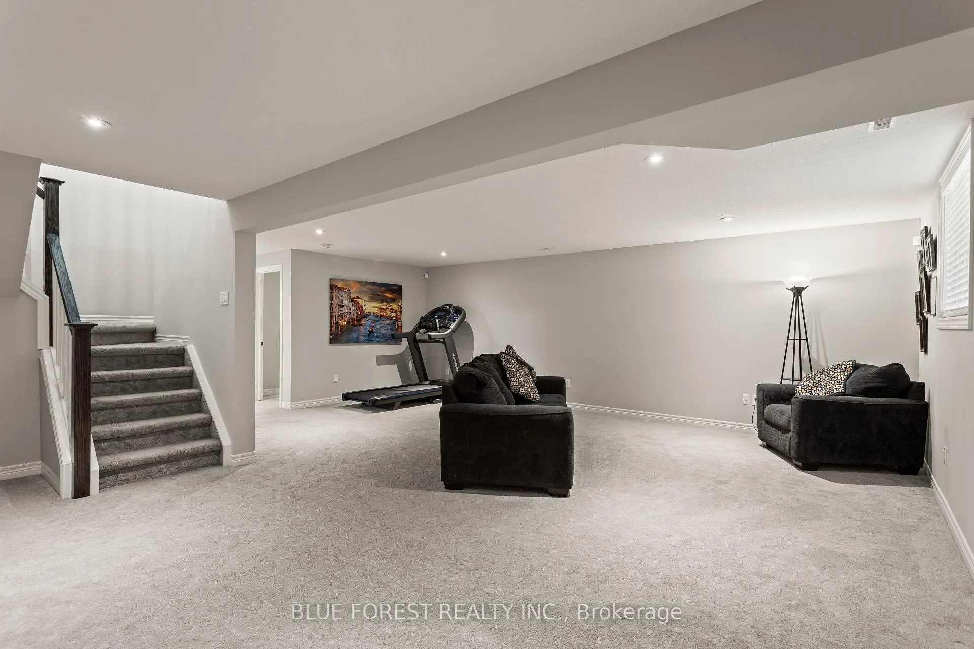 Photo 38 of 42 Hickory Lane, St. Thomas — HOMEH