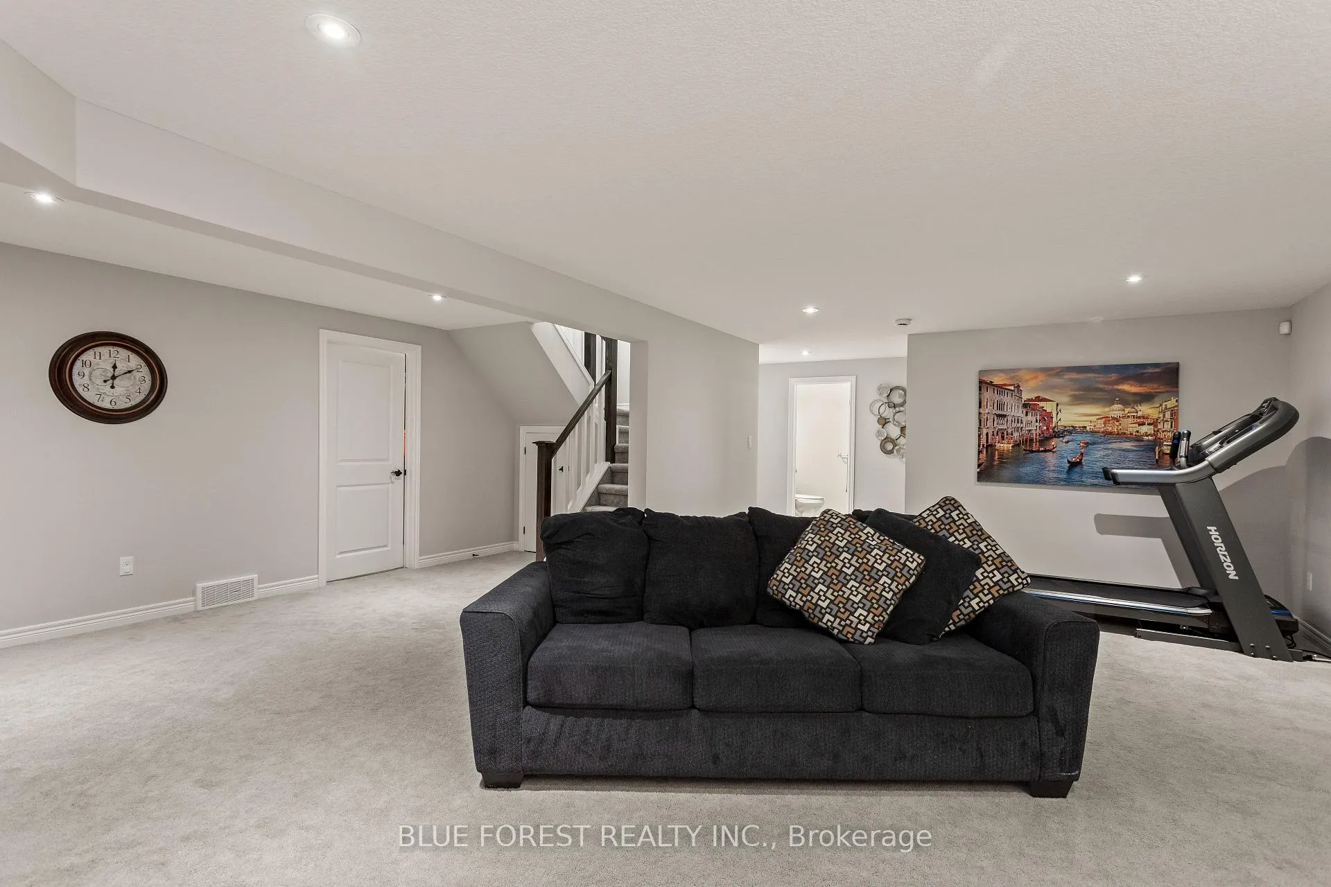 Photo 39 of 42 Hickory Lane, St. Thomas — HOMEH