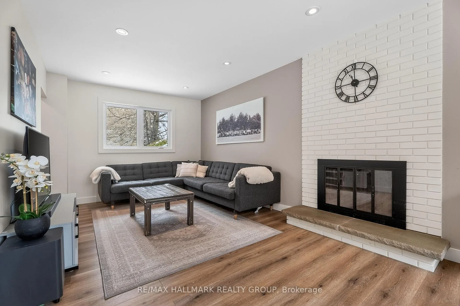 Photo 9 of 27 King Street, Ottawa, Richmond — HOMEH