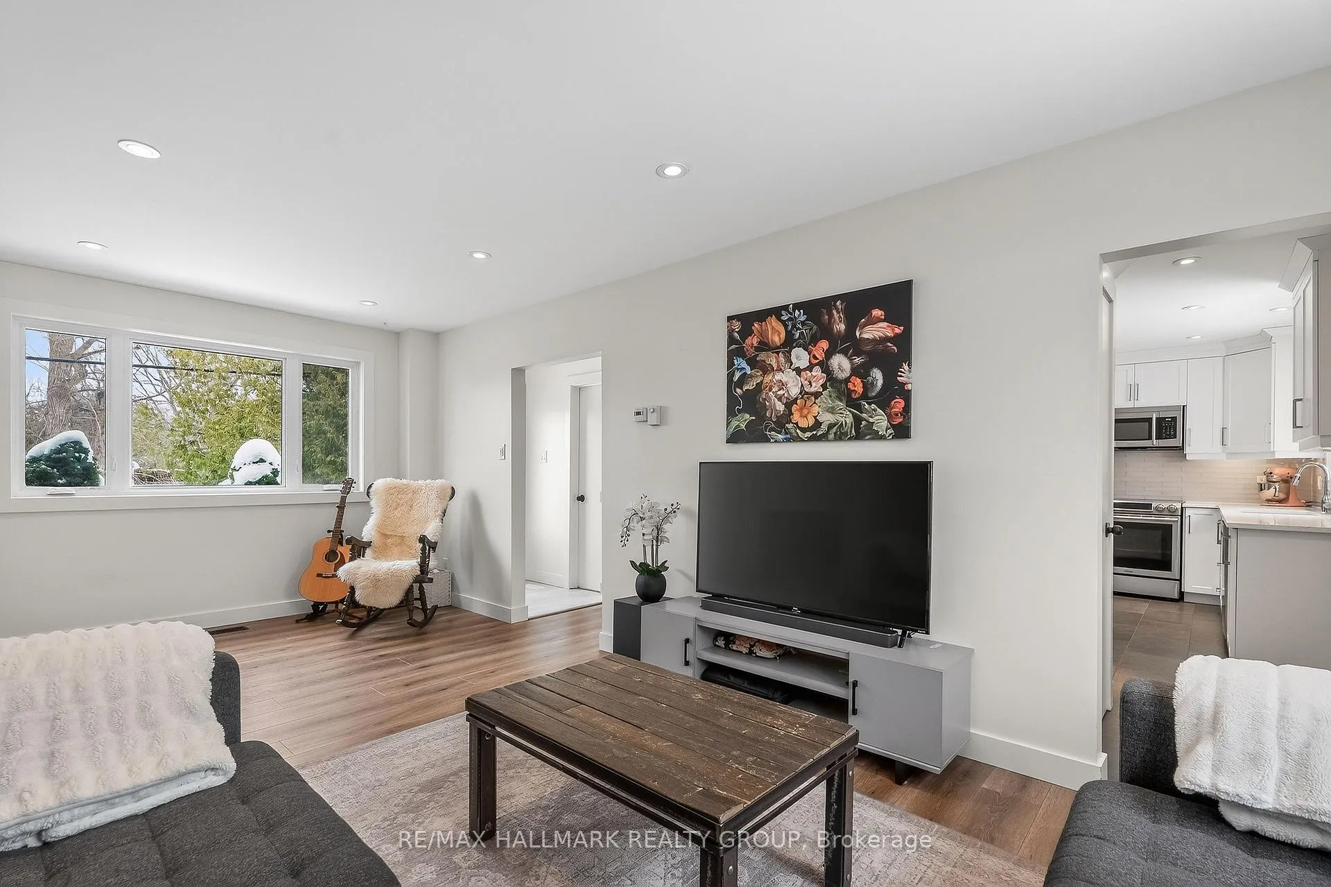 Photo 12 of 27 King Street, Ottawa, Richmond — HOMEH