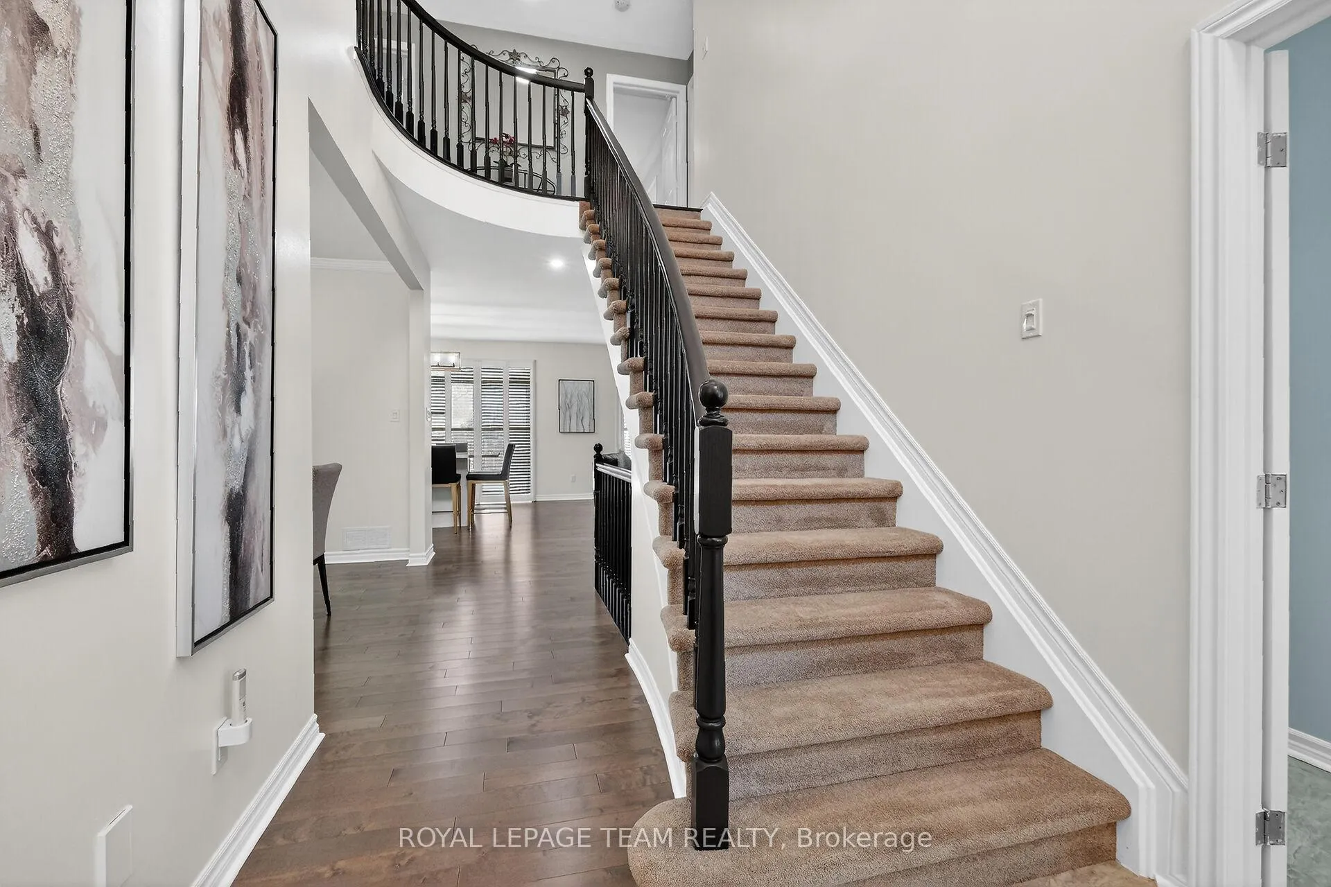Photo 5 of 68 Polo Lane, Ottawa, Kanata - Emerald Meadows/Trailwest — HOMEH
