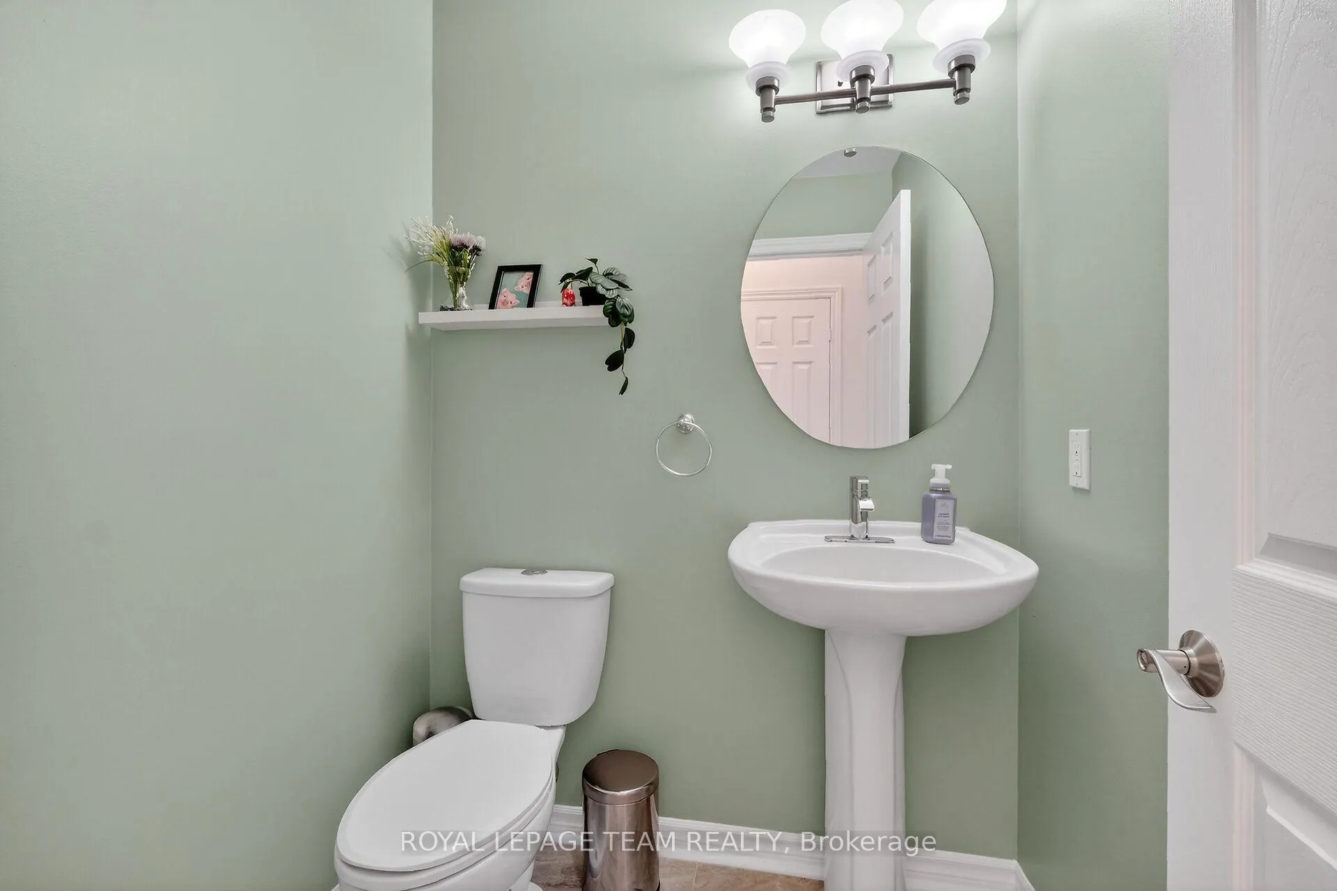 Photo 18 of 68 Polo Lane, Ottawa, Kanata - Emerald Meadows/Trailwest — HOMEH