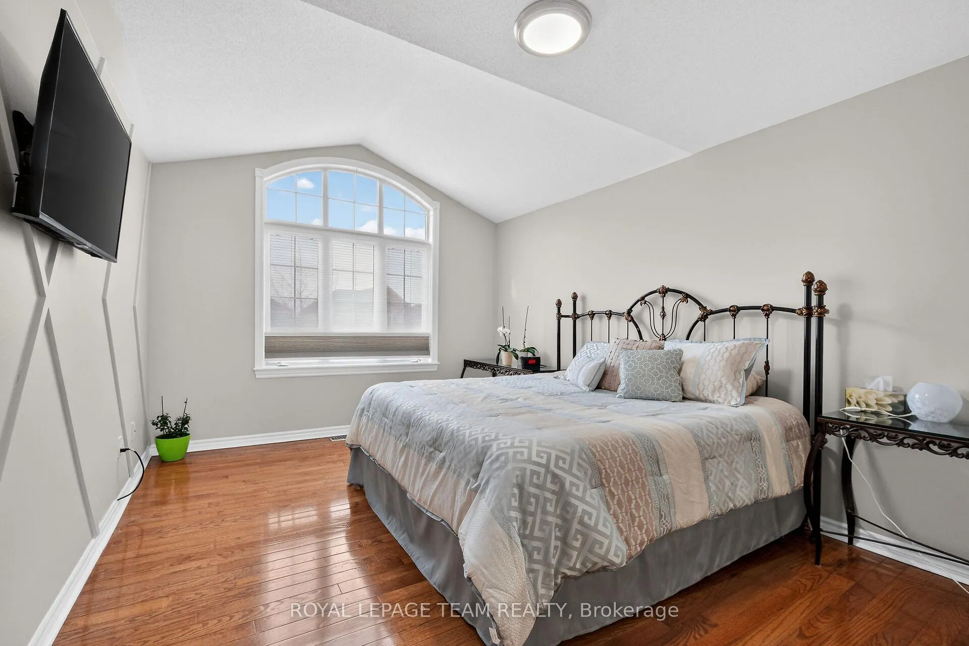 Photo 26 of 68 Polo Lane, Ottawa, Kanata - Emerald Meadows/Trailwest — HOMEH