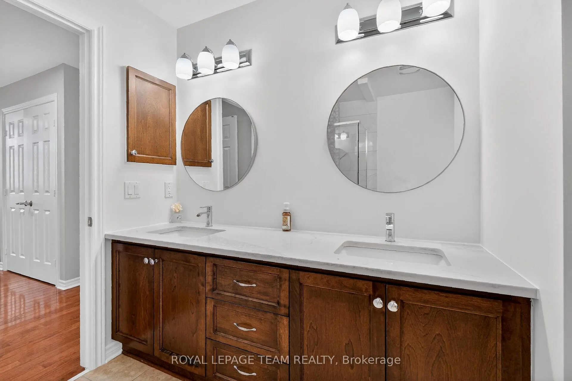 Photo 29 of 68 Polo Lane, Ottawa, Kanata - Emerald Meadows/Trailwest — HOMEH