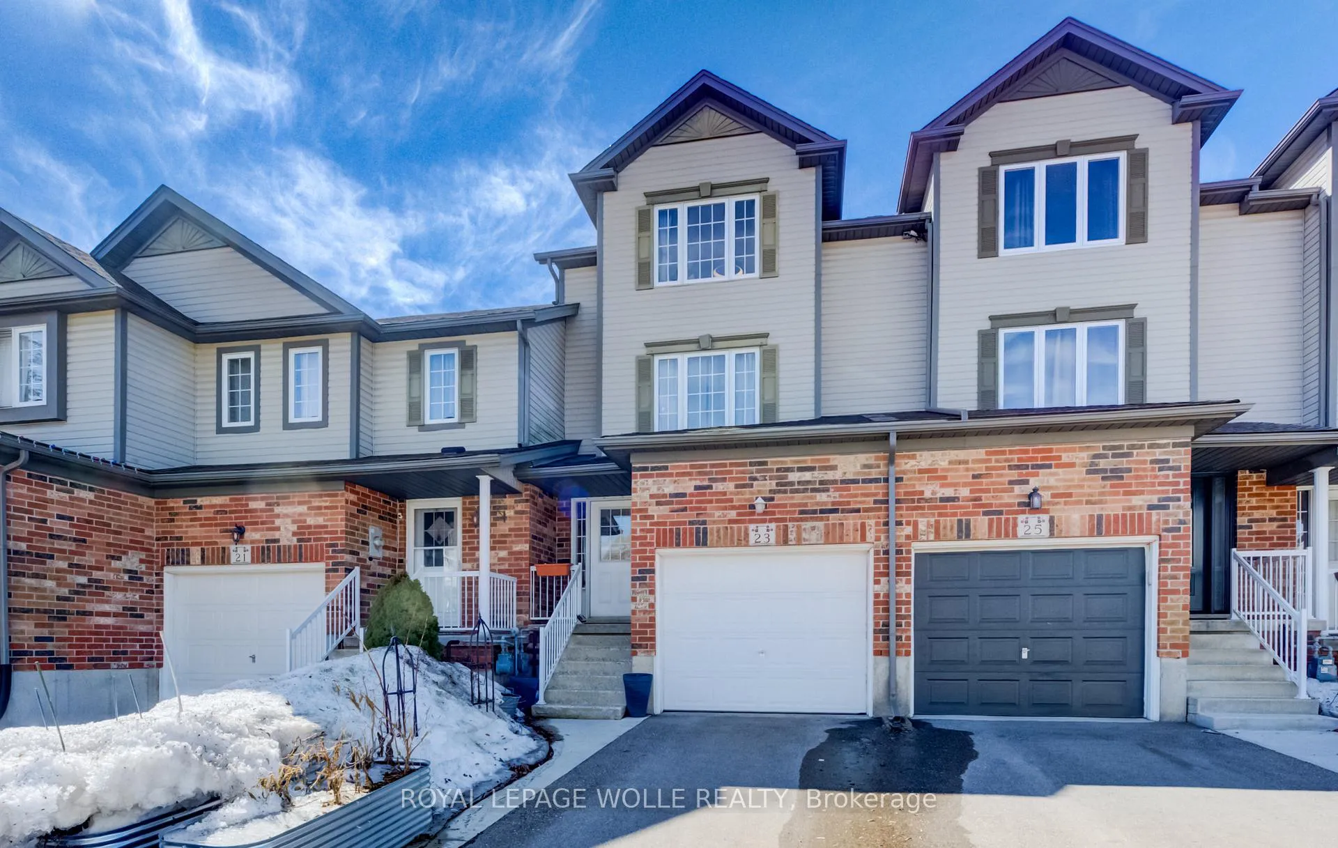 Photo 3 of 23 Madeleine Street, Kitchener, Huron Park — HOMEH