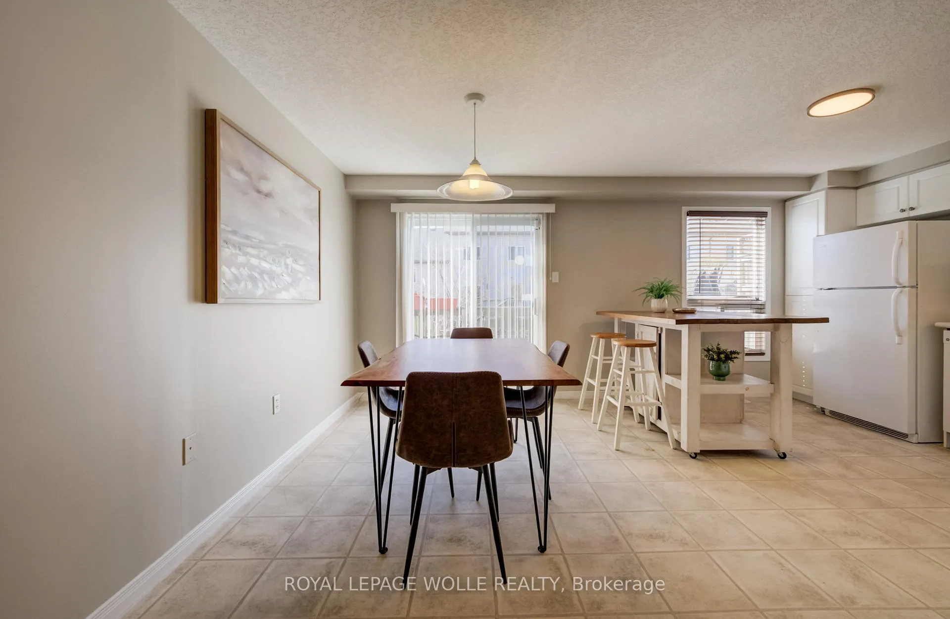 Photo 8 of 23 Madeleine Street, Kitchener, Huron Park — HOMEH