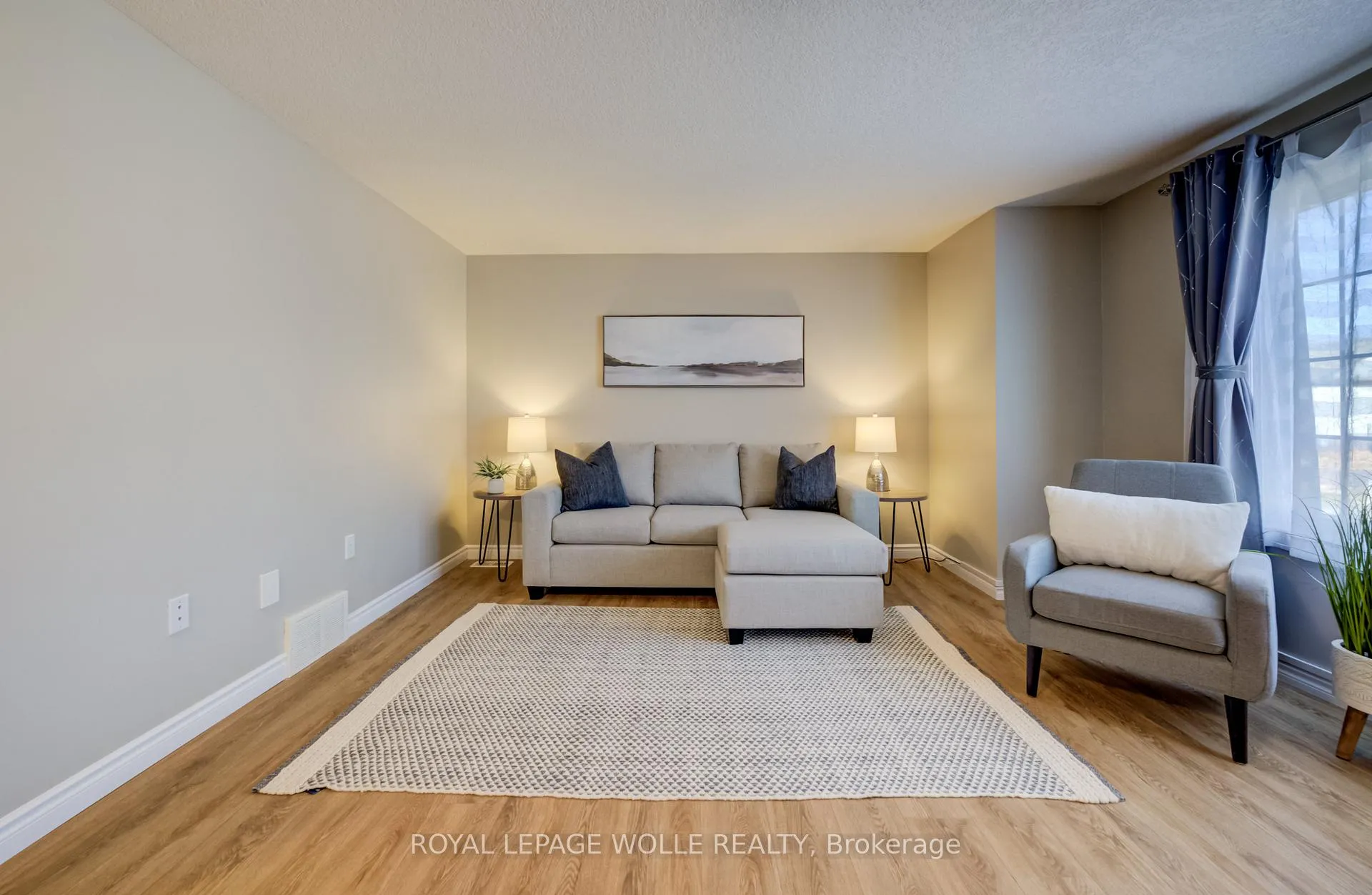 Photo 18 of 23 Madeleine Street, Kitchener, Huron Park — HOMEH