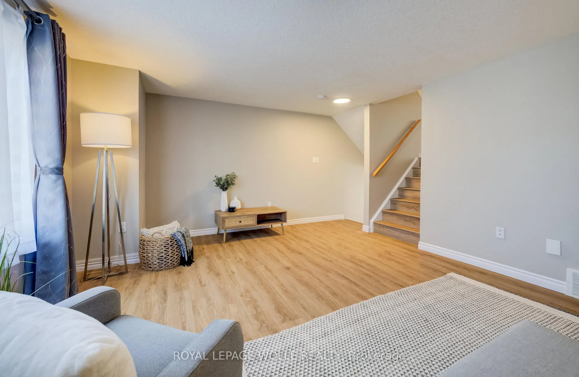 Photo 19 of 23 Madeleine Street, Kitchener, Huron Park — HOMEH