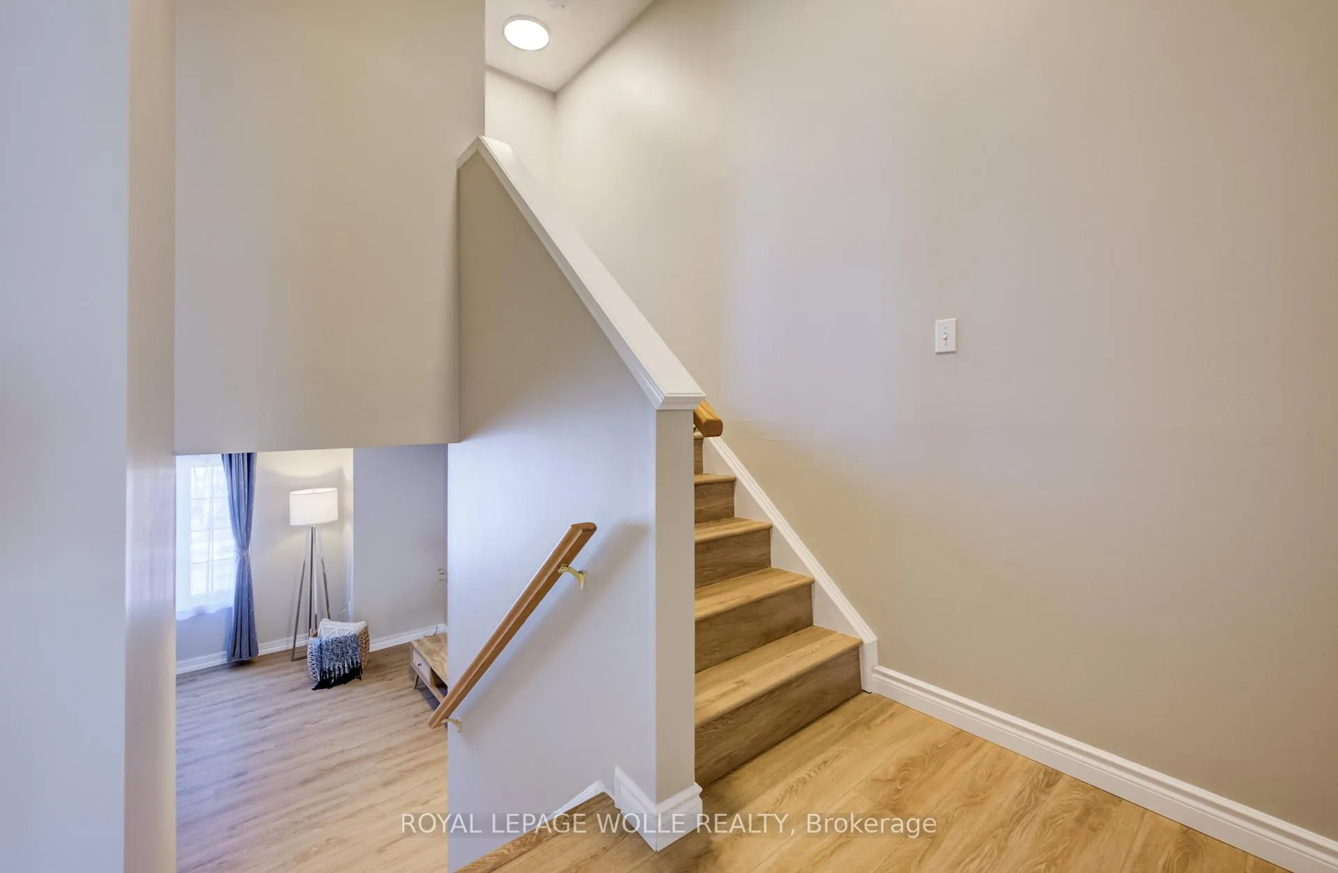 Photo 25 of 23 Madeleine Street, Kitchener, Huron Park — HOMEH