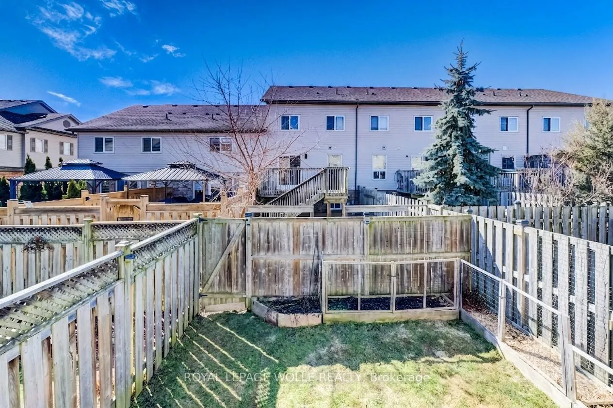 Photo 36 of 23 Madeleine Street, Kitchener, Huron Park — HOMEH