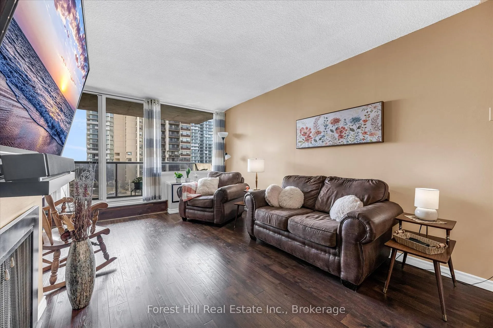 Photo 4 of Unit 502, 20 Speers Road, Oakville, Central — HOMEH