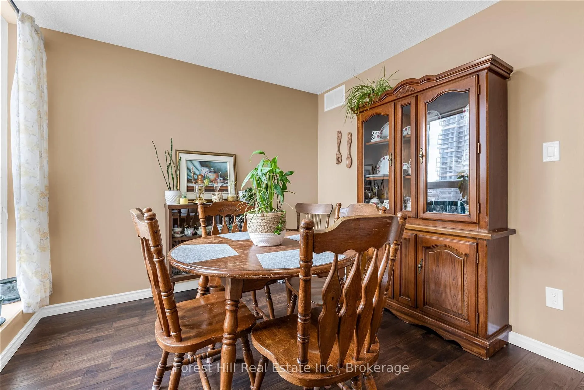 Photo 6 of Unit 502, 20 Speers Road, Oakville, Central — HOMEH