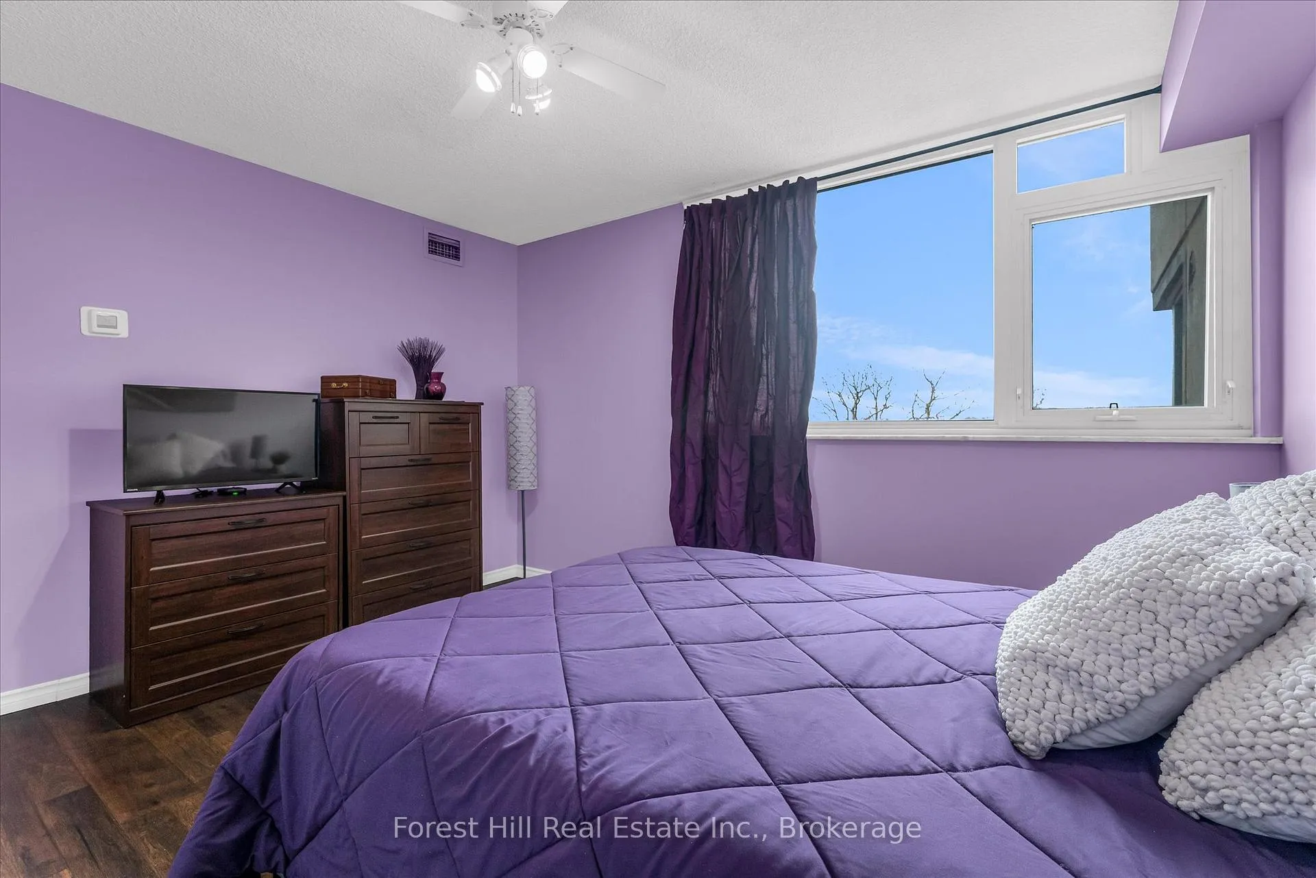 Photo 15 of Unit 502, 20 Speers Road, Oakville, Central — HOMEH