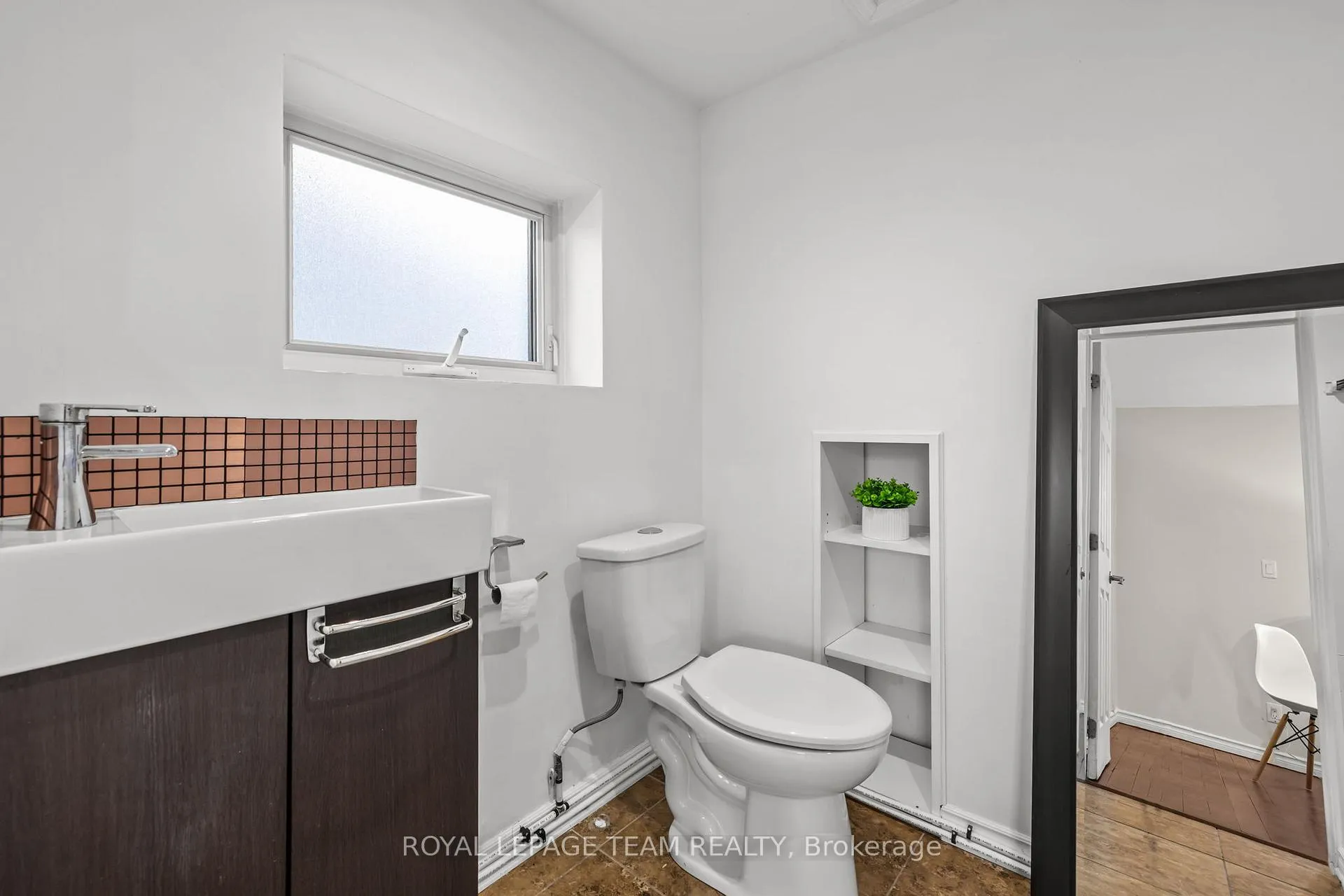Photo 16 of 44 Chestnut Street, Ottawa, Ottawa East — HOMEH