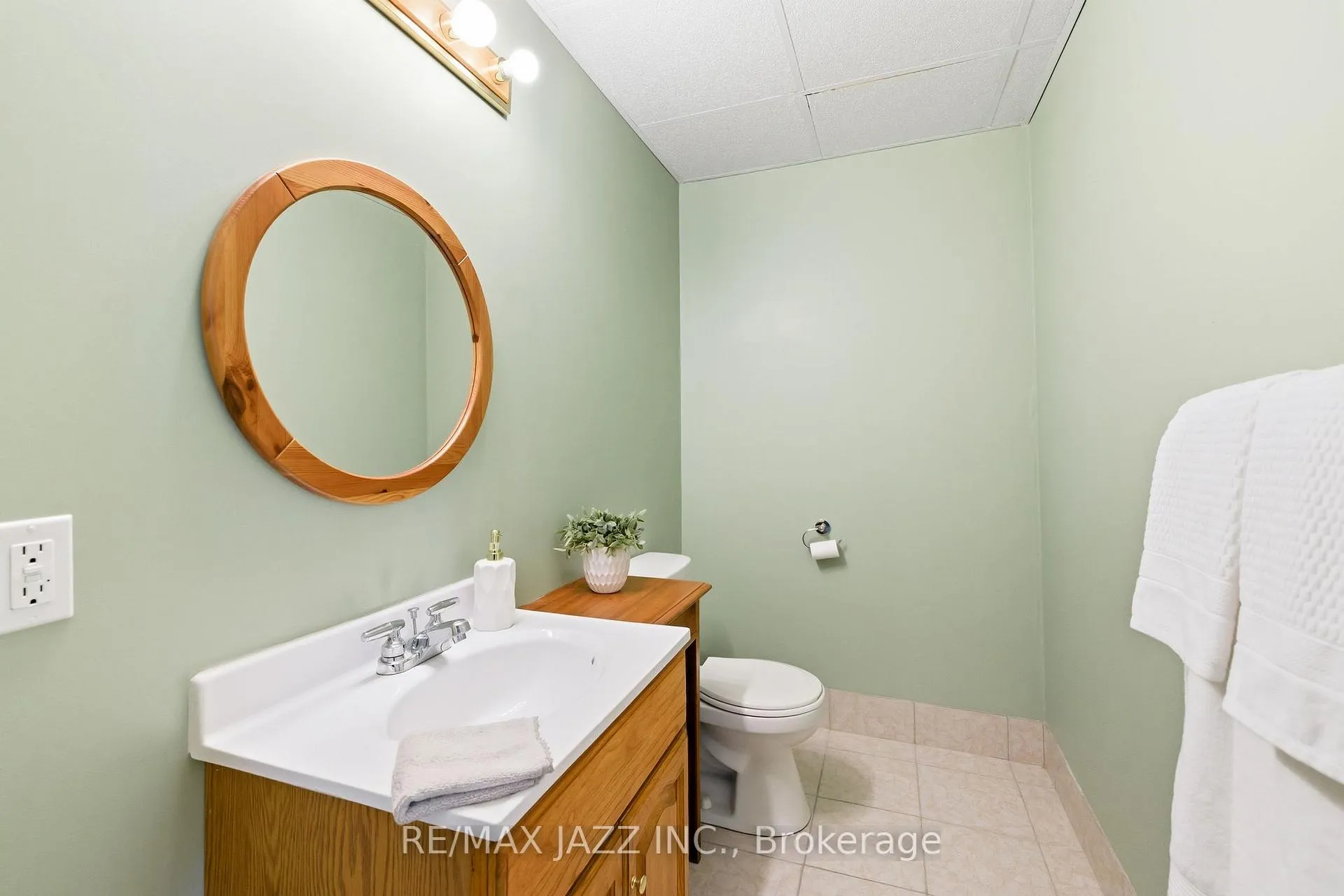 Photo 38 of 20 Commons Boulevard, Scugog, Port Perry — HOMEH