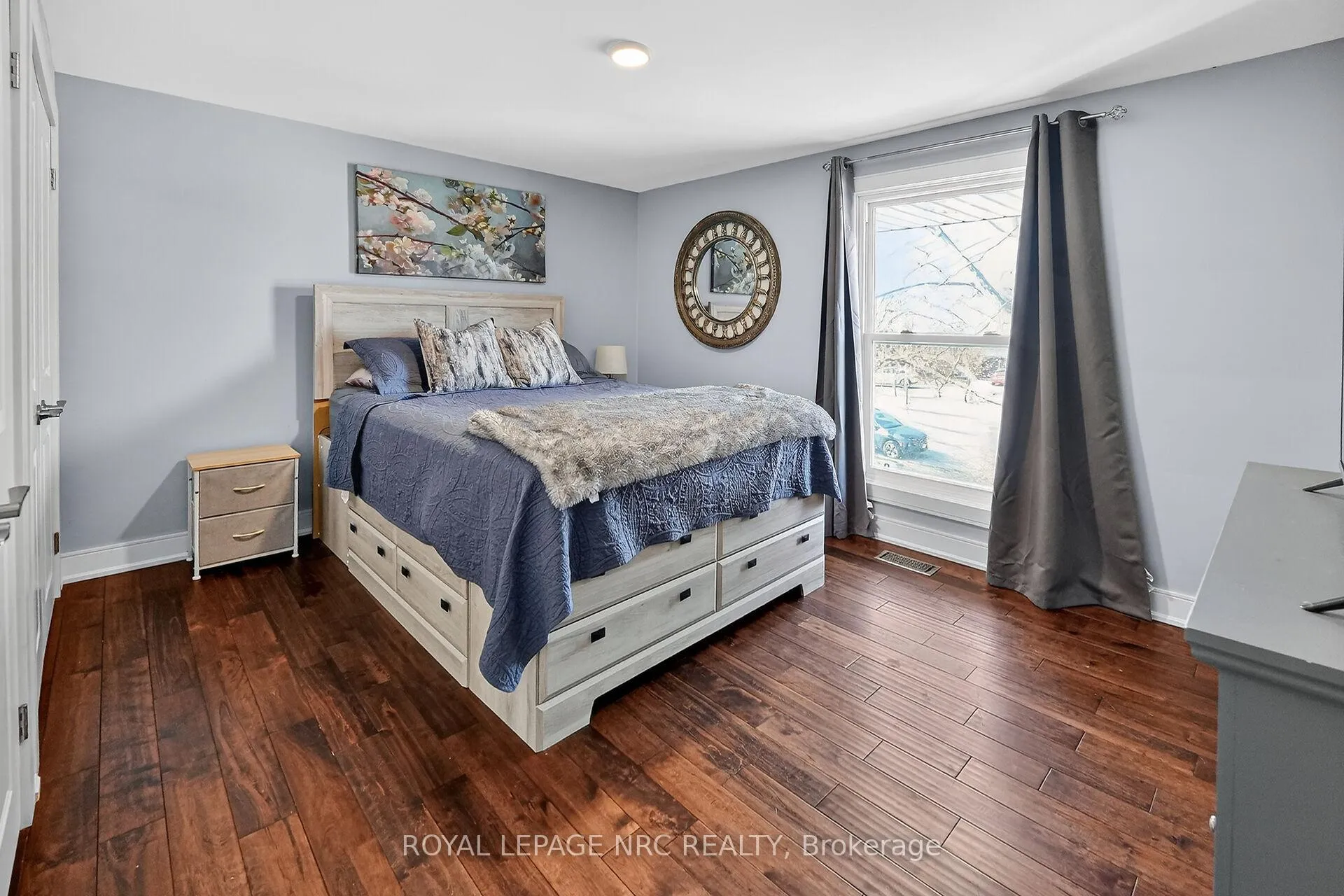Photo 17 of 6 Erinbrook Crescent, St. Catharines, Glendale/Glenridge — HOMEH