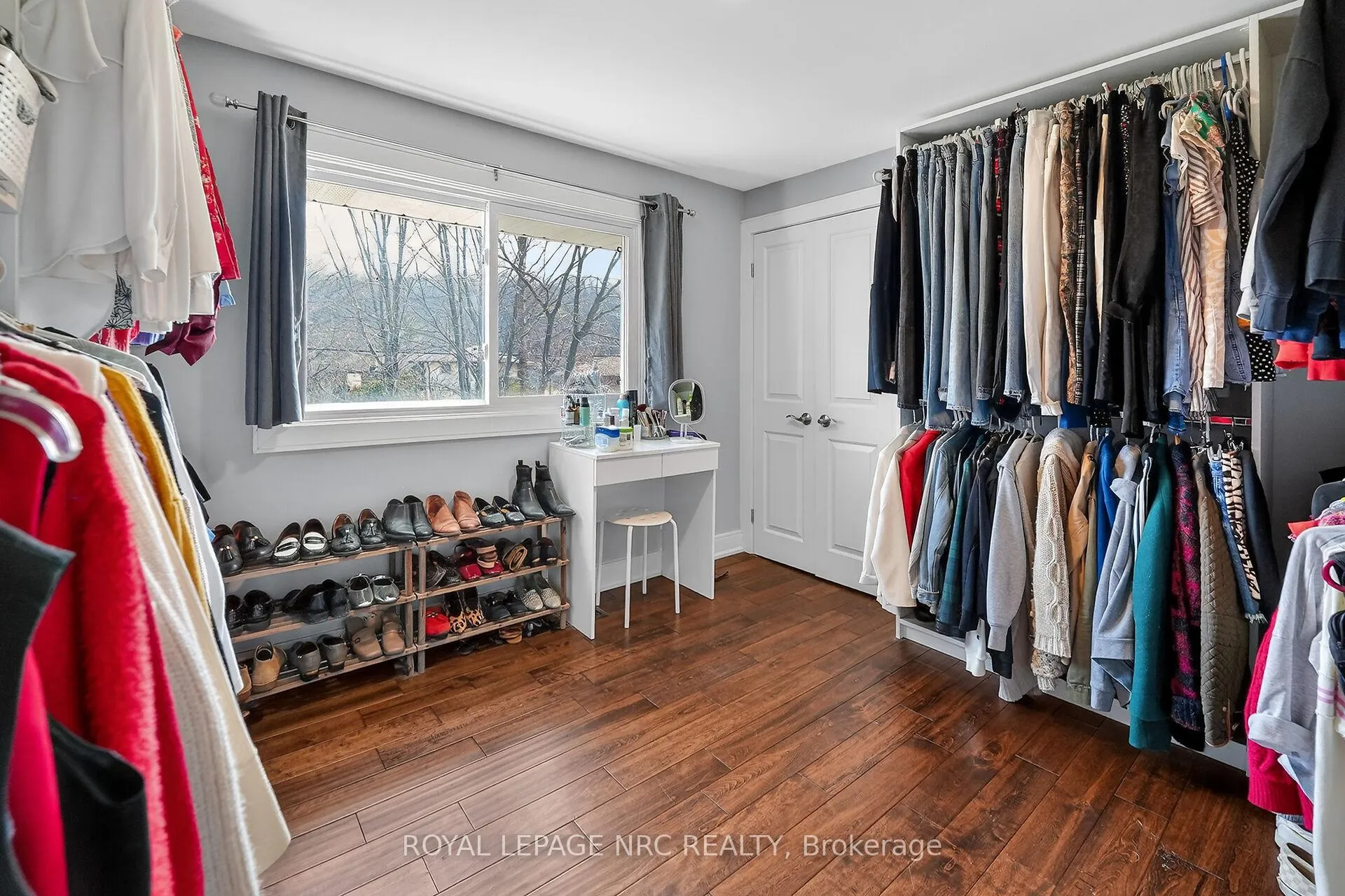Photo 26 of 6 Erinbrook Crescent, St. Catharines, Glendale/Glenridge — HOMEH