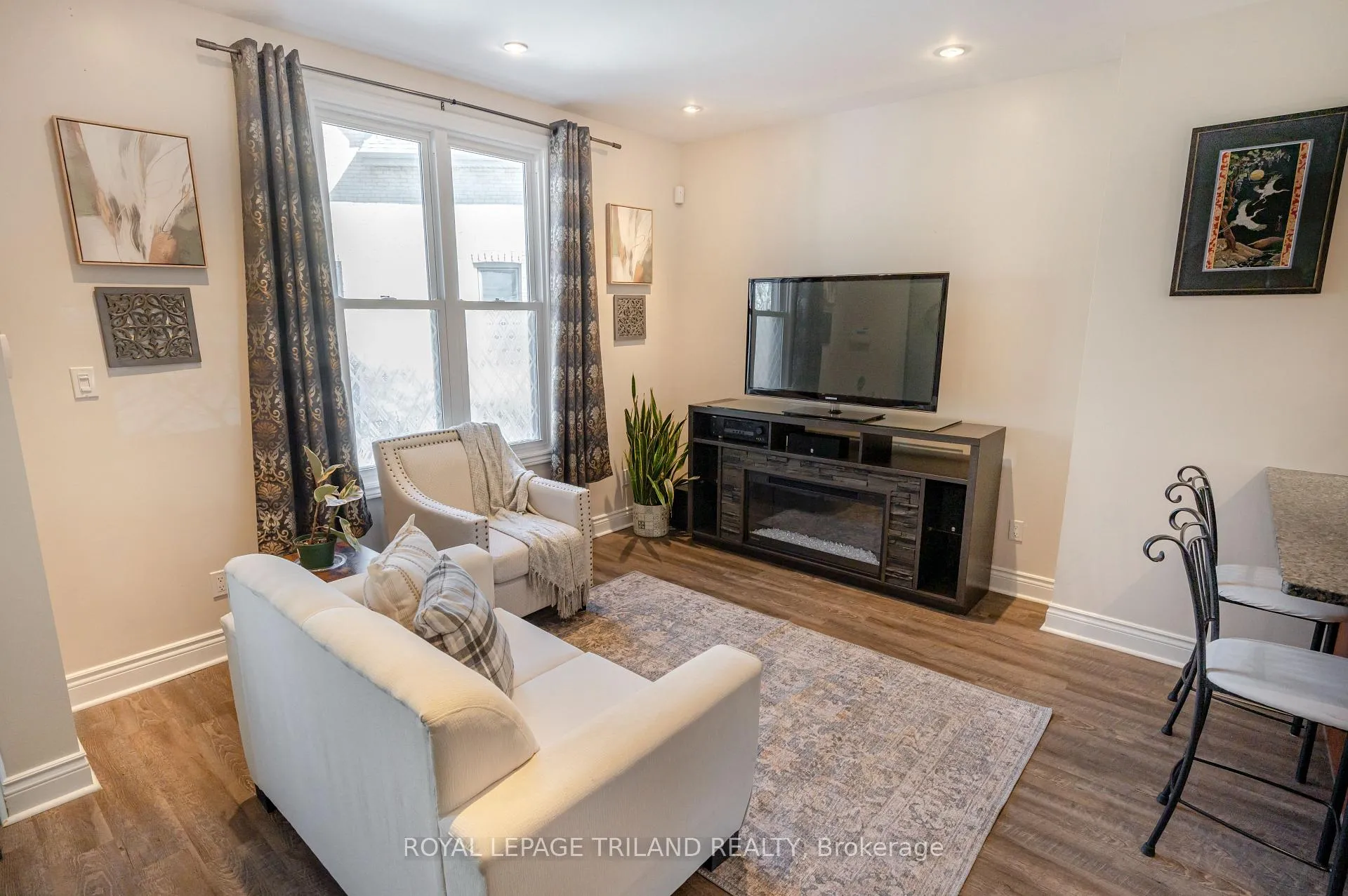 Photo 9 of 2 Ingleside Place, London, South F — HOMEH