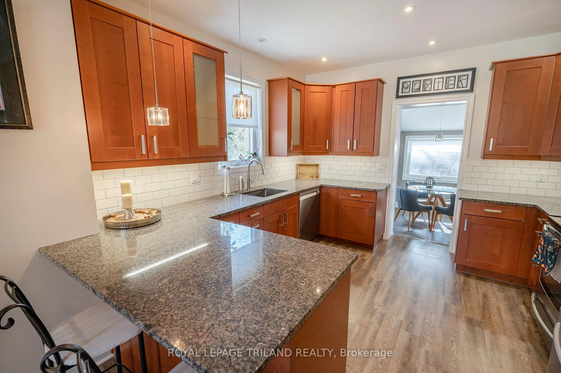 Photo 10 of 2 Ingleside Place, London, South F — HOMEH