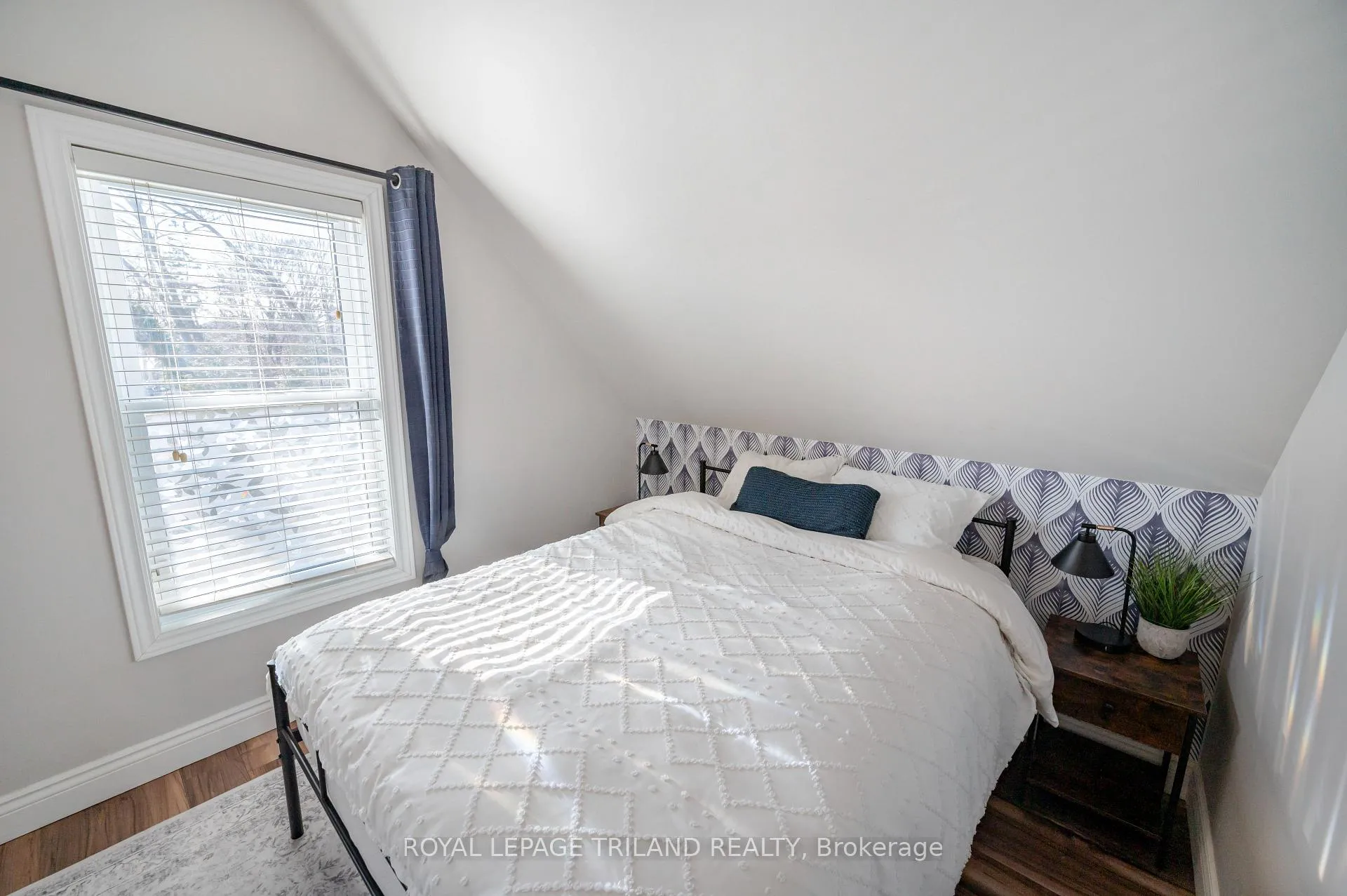 Photo 21 of 2 Ingleside Place, London, South F — HOMEH