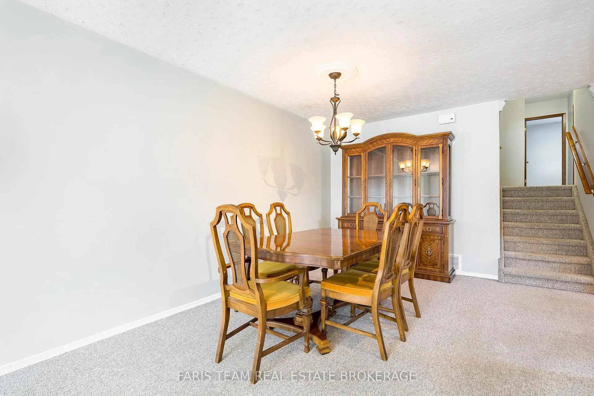 Photo 9 of 126 Nelson Street E, New Tecumseth, Alliston — HOMEH
