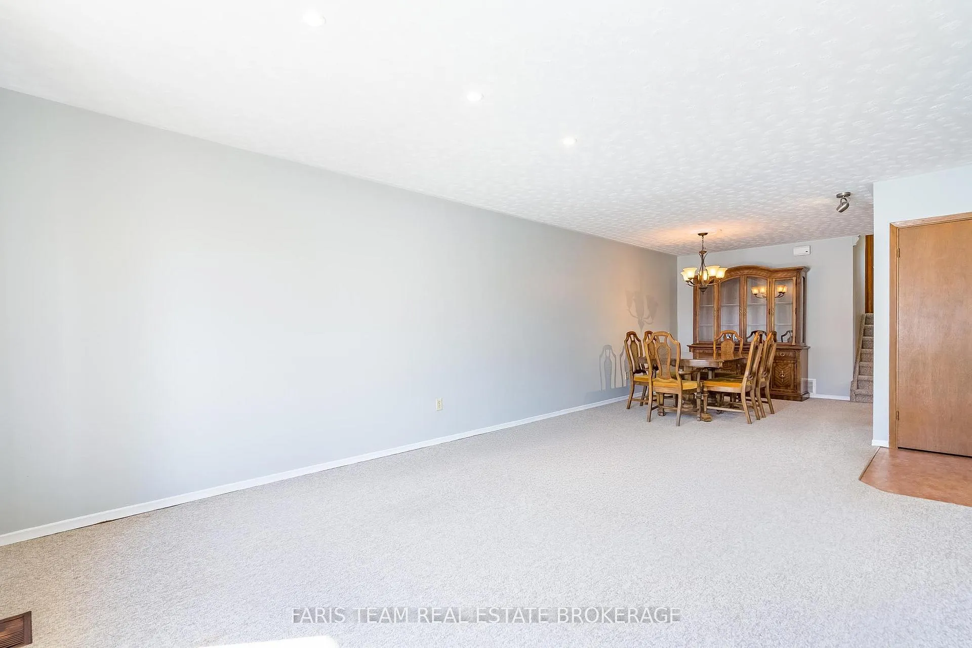 Photo 11 of 126 Nelson Street E, New Tecumseth, Alliston — HOMEH