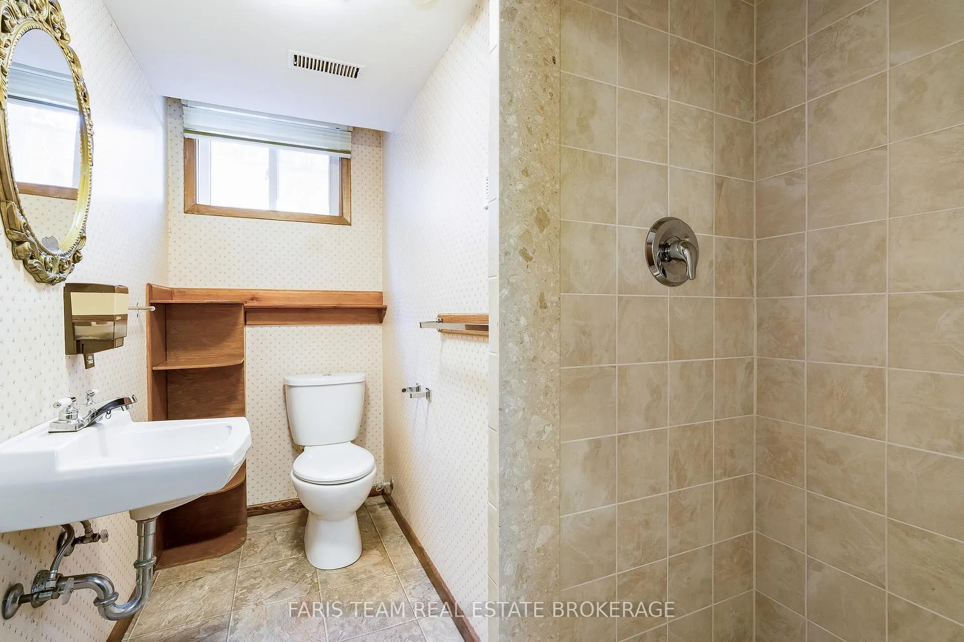 Photo 24 of 126 Nelson Street E, New Tecumseth, Alliston — HOMEH