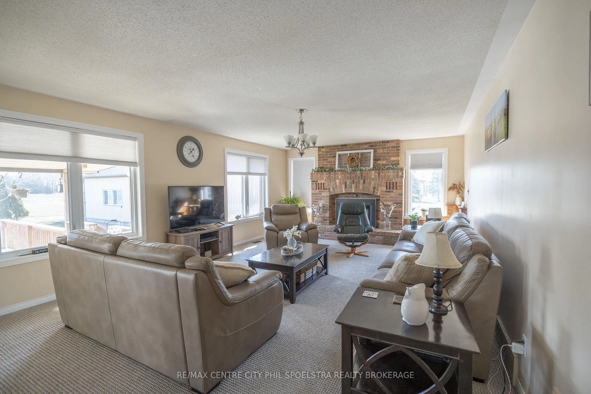 Photo 35 of 5029 Falconbridge Drive, Southwest Middlesex, Rural Southwest Middlesex — HOMEH