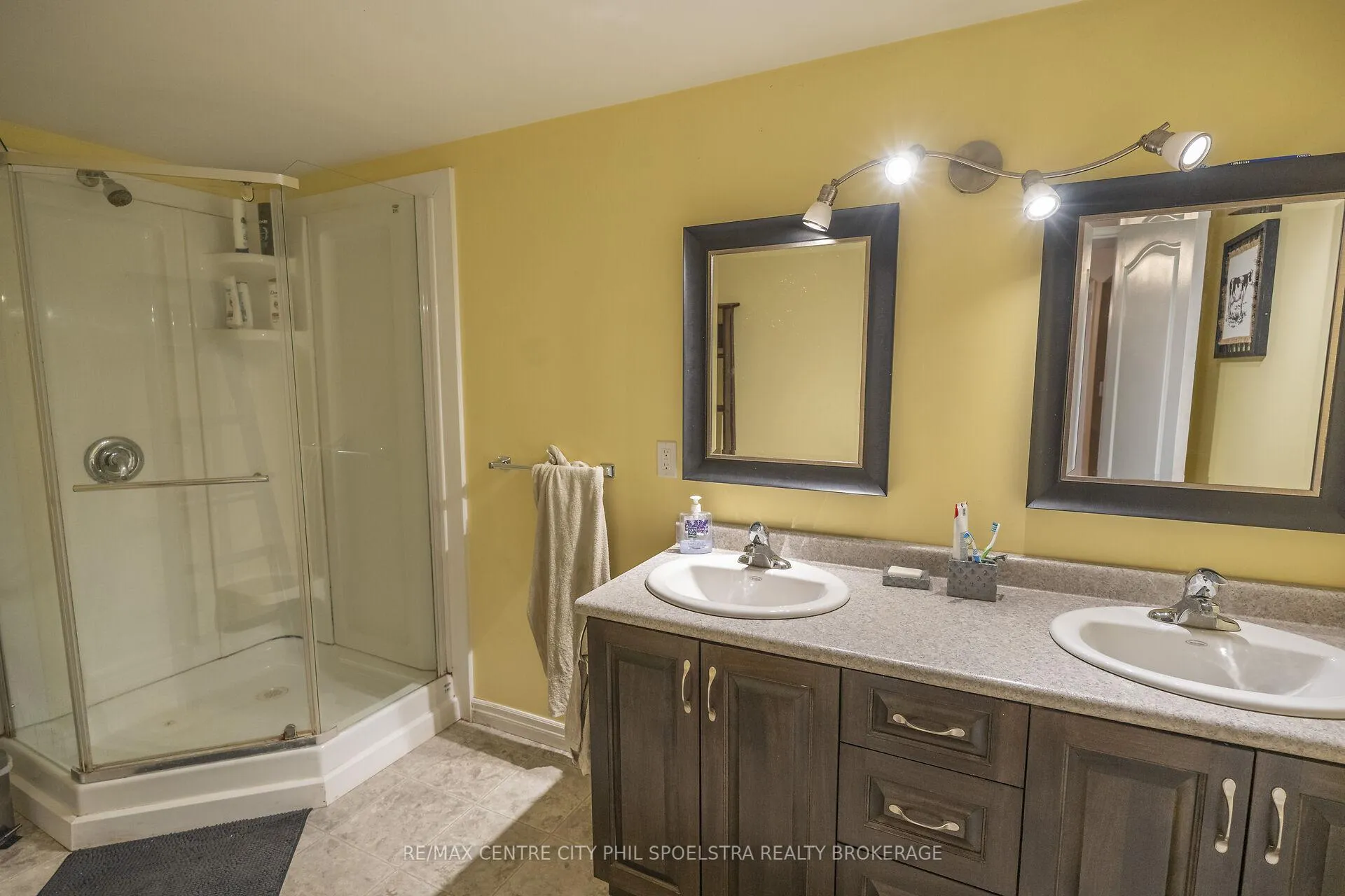 Photo 47 of 5029 Falconbridge Drive, Southwest Middlesex, Rural Southwest Middlesex — HOMEH