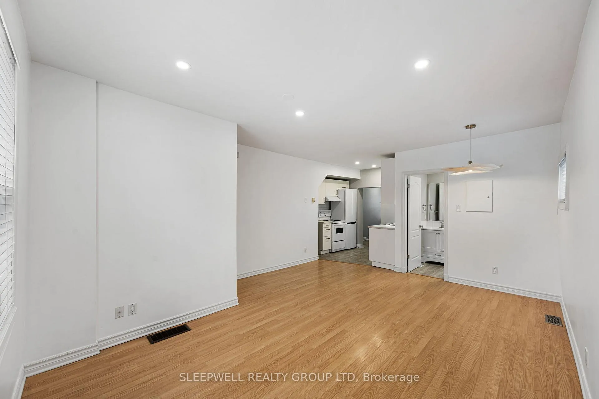 Photo 5 of Unit #1, 33 Pinhey Street, Ottawa, Hintonburg — HOMEH