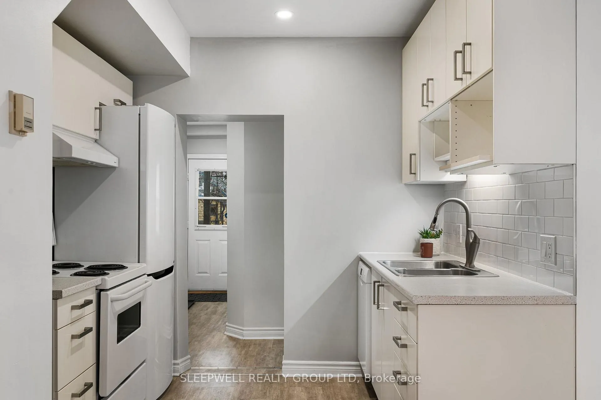 Photo 9 of Unit #1, 33 Pinhey Street, Ottawa, Hintonburg — HOMEH