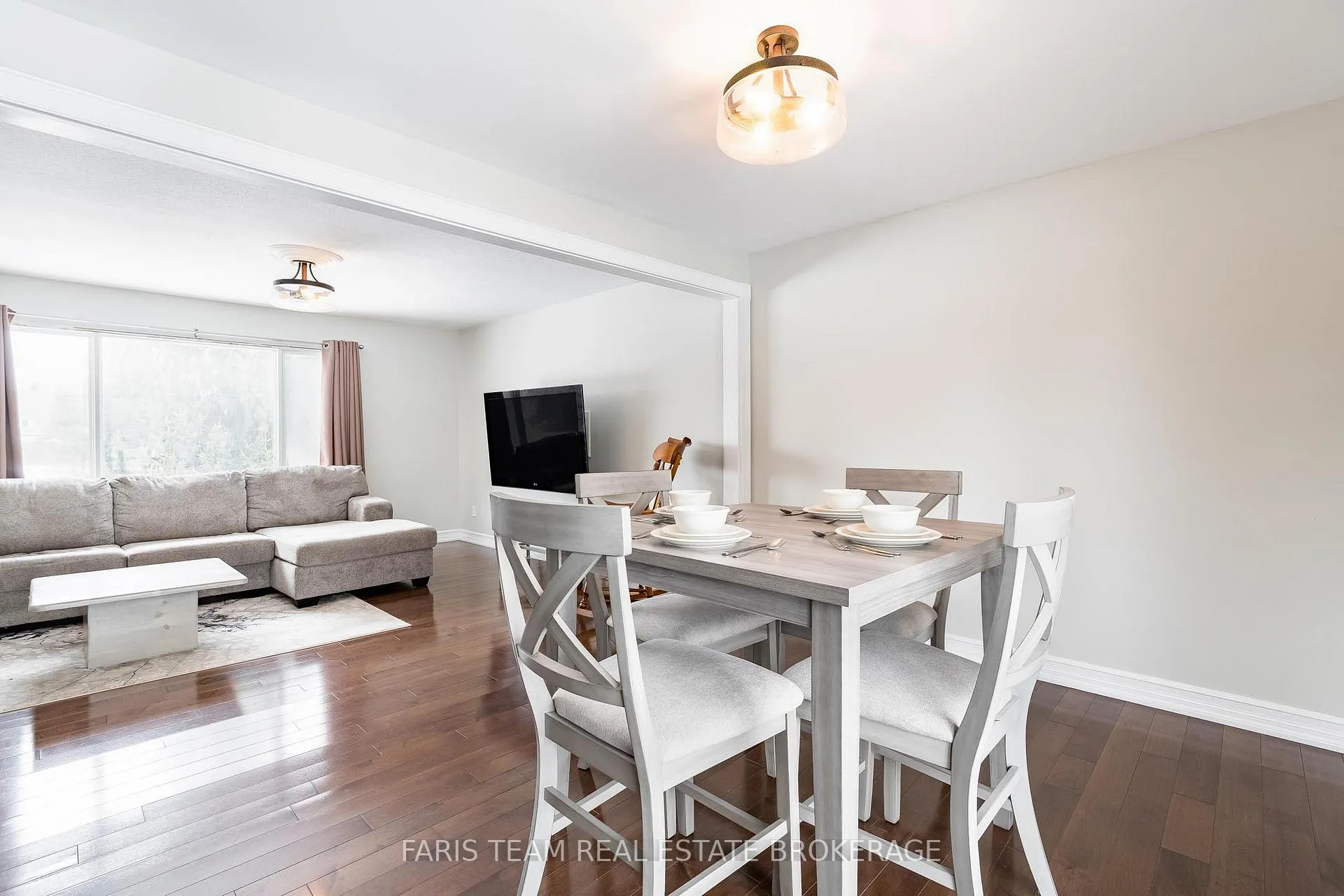 Photo 9 of 10 Surrey Lane, Clearview, New Lowell — HOMEH