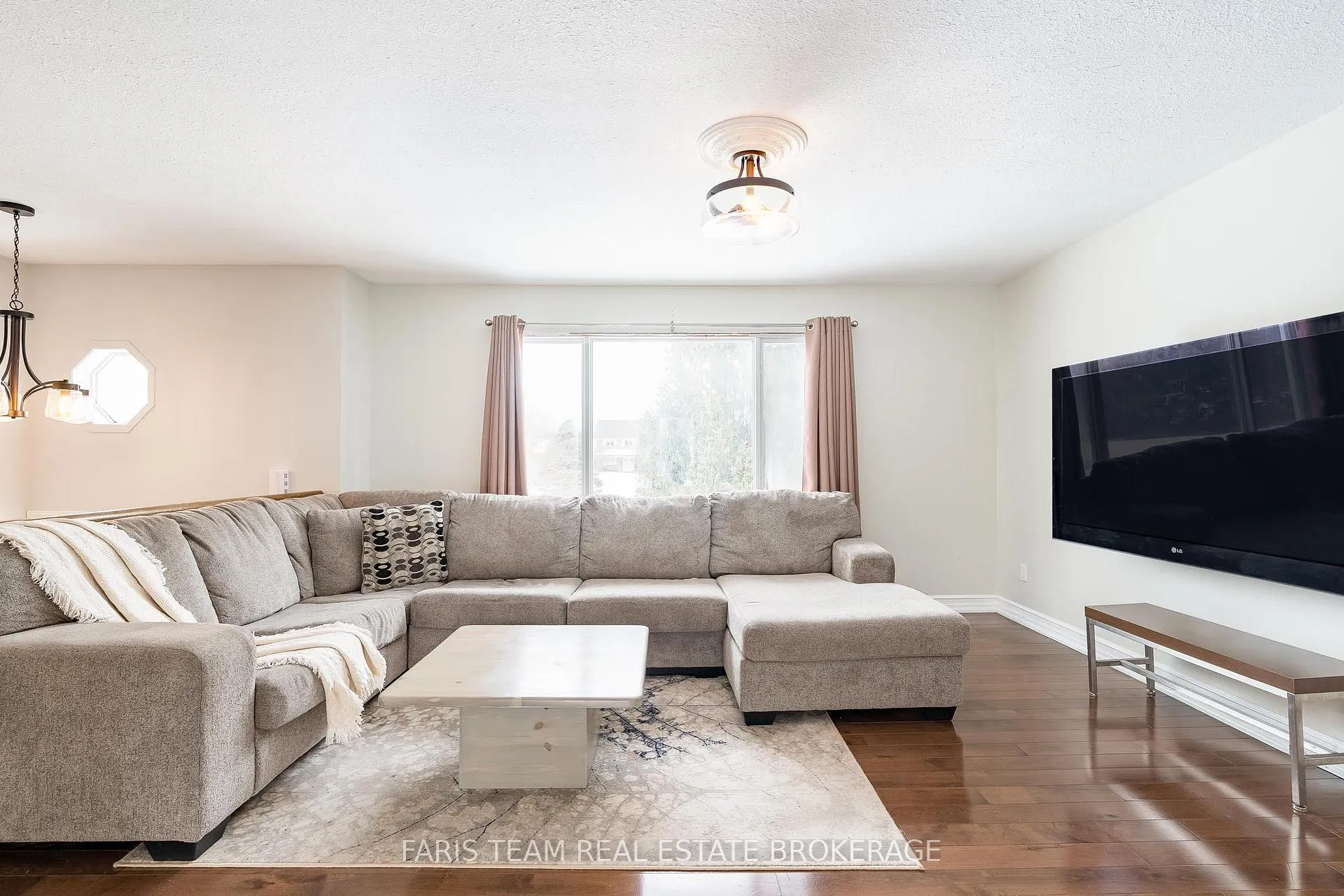 Photo 11 of 10 Surrey Lane, Clearview, New Lowell — HOMEH