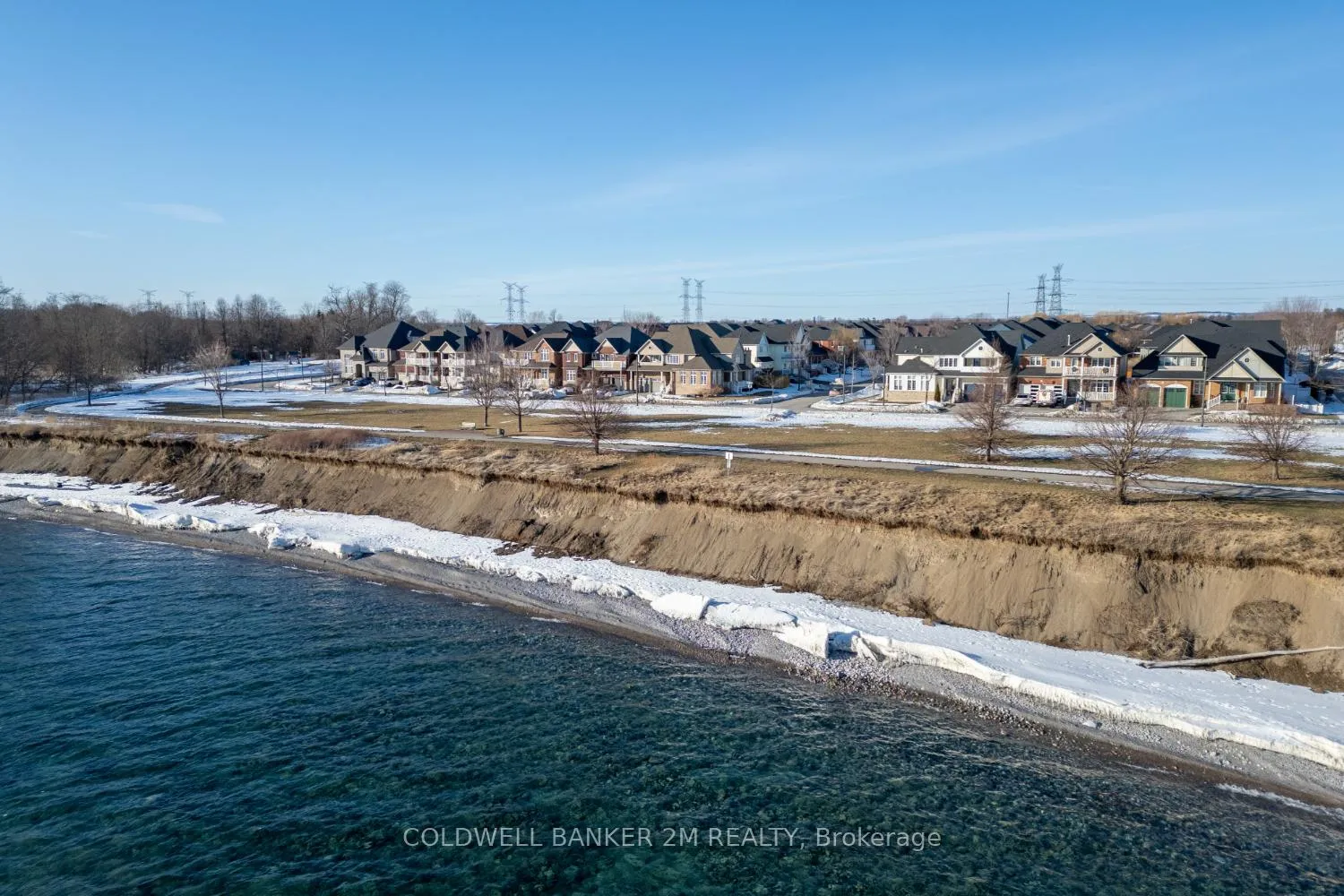 Photo 5 of 500 Lakebreeze Drive, Clarington, Newcastle — HOMEH