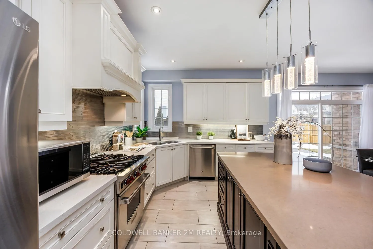 Photo 16 of 500 Lakebreeze Drive, Clarington, Newcastle — HOMEH