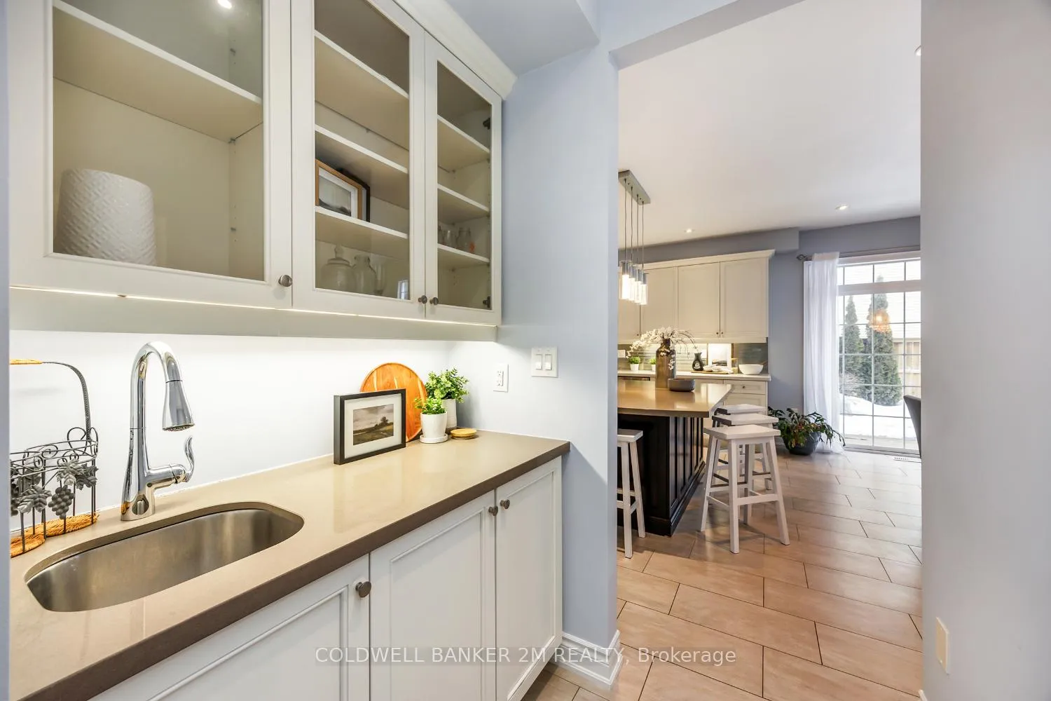 Photo 17 of 500 Lakebreeze Drive, Clarington, Newcastle — HOMEH