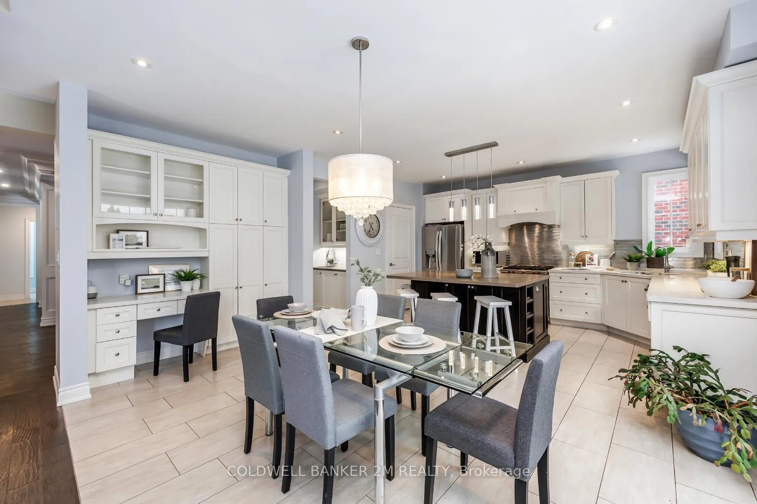 Photo 18 of 500 Lakebreeze Drive, Clarington, Newcastle — HOMEH