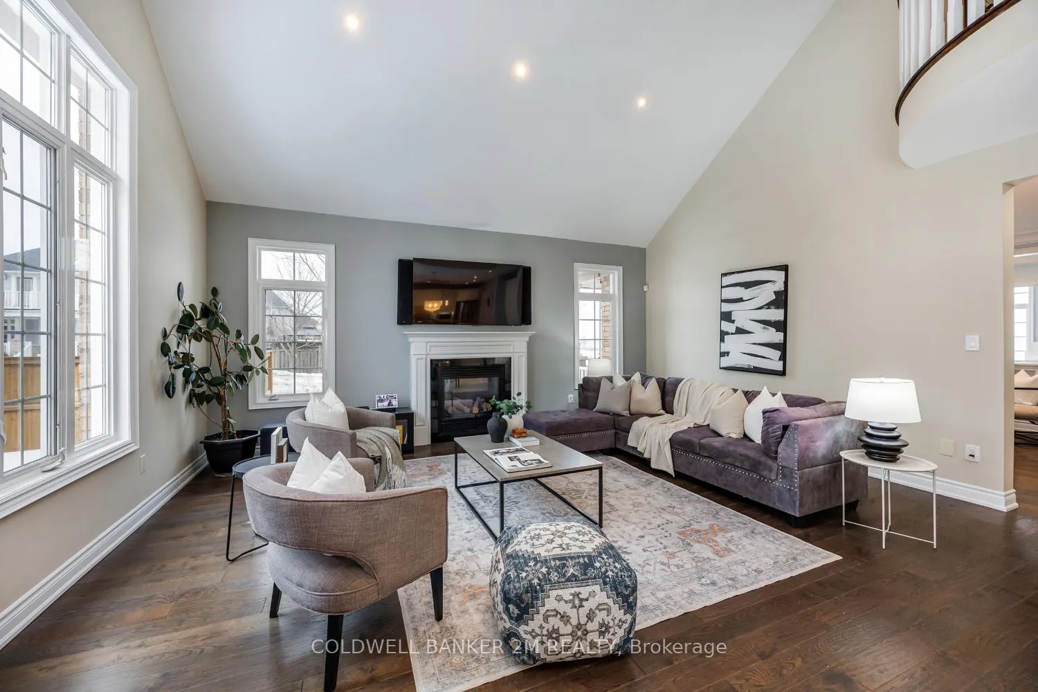 Photo 21 of 500 Lakebreeze Drive, Clarington, Newcastle — HOMEH