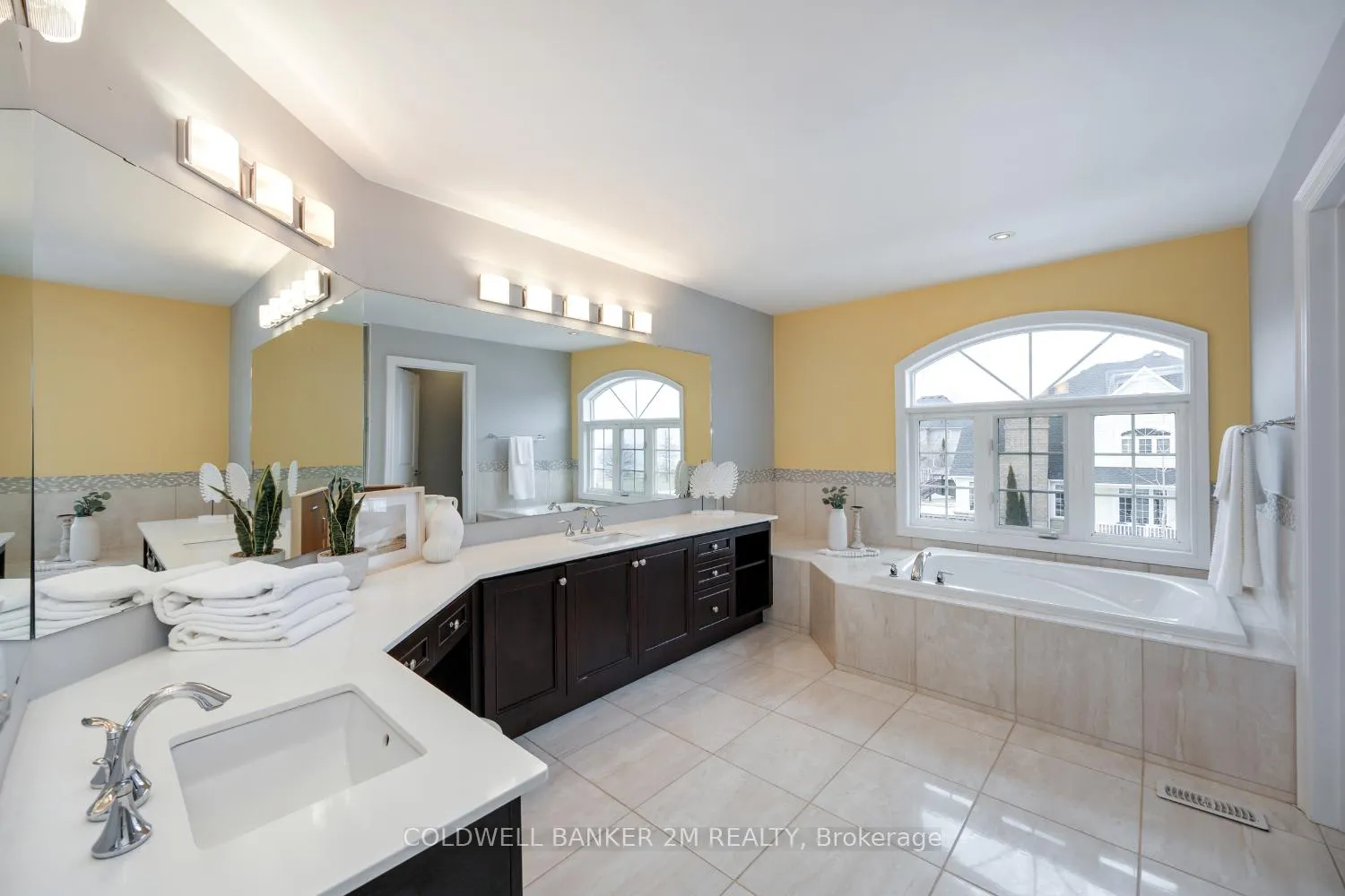 Photo 27 of 500 Lakebreeze Drive, Clarington, Newcastle — HOMEH