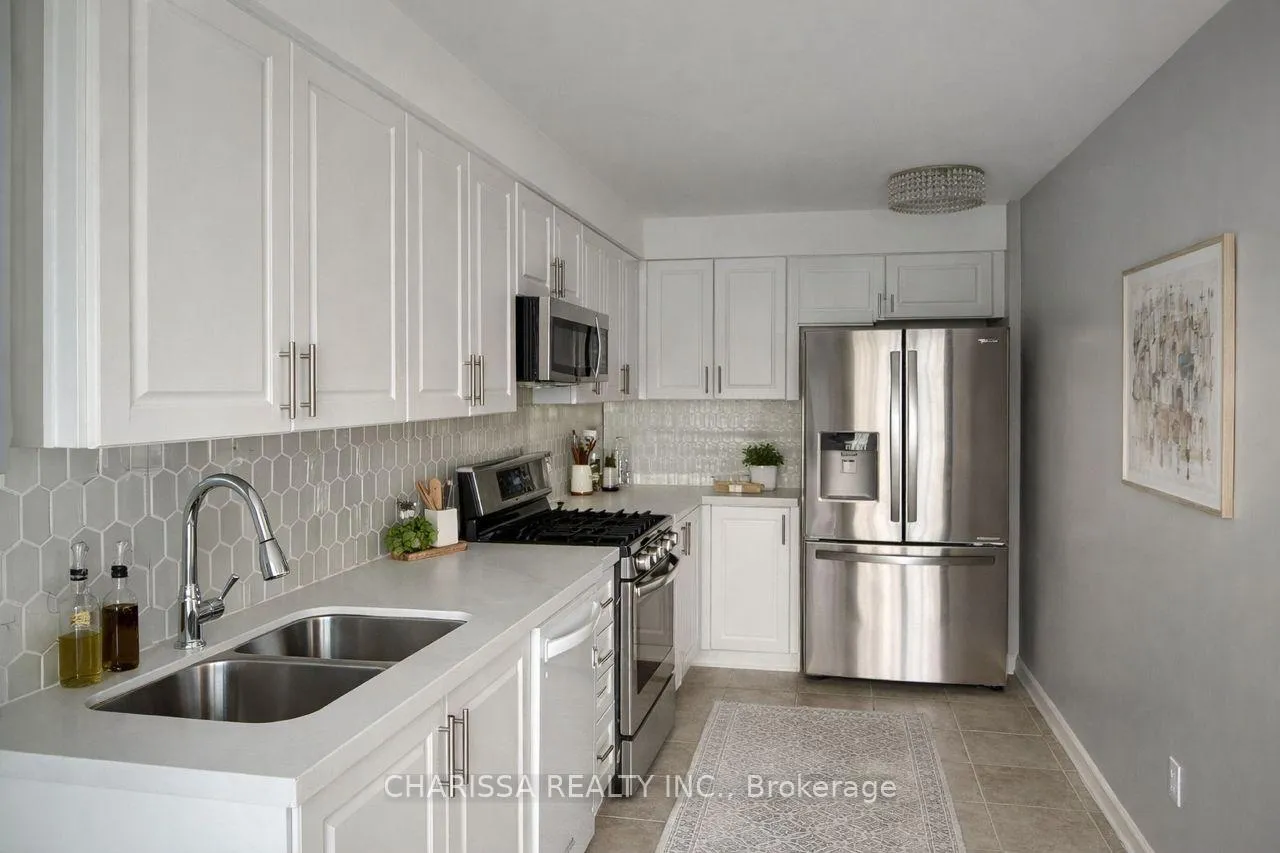 Photo 2 of Unit Upper, 482 Farlow Crescent, Milton, Clarke — HOMEH