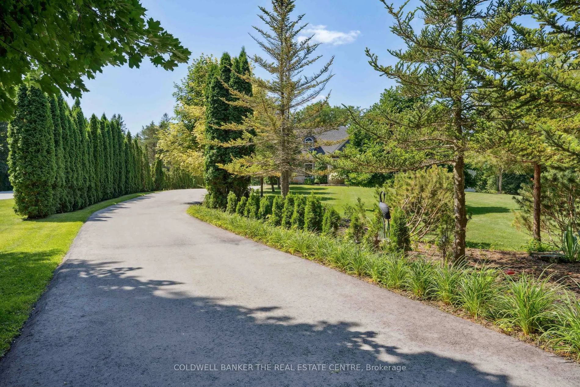 Photo 3 of 54 Pine Post Road, Georgina, Historic Lakeshore Communities — HOMEH