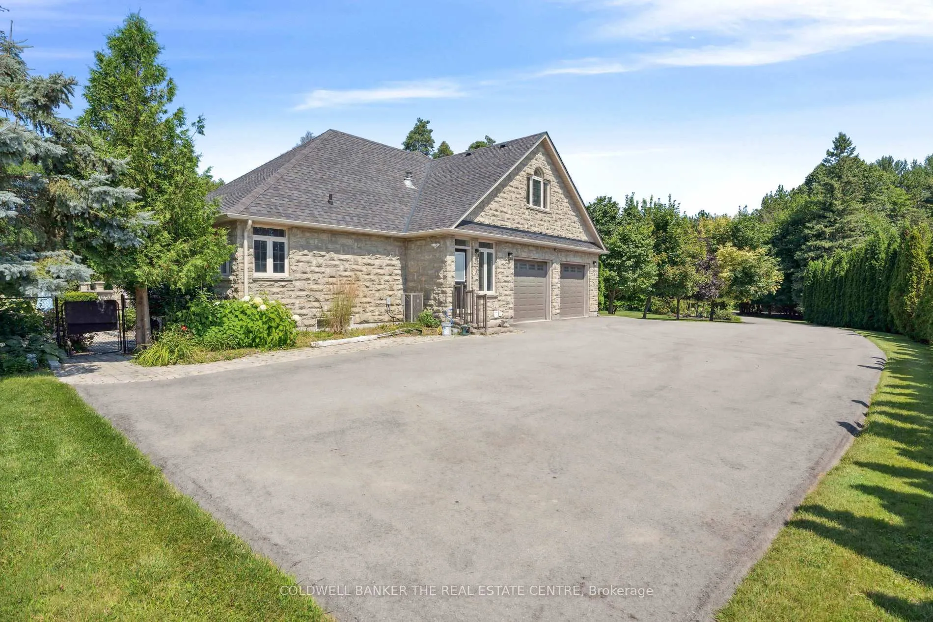 Photo 5 of 54 Pine Post Road, Georgina, Historic Lakeshore Communities — HOMEH