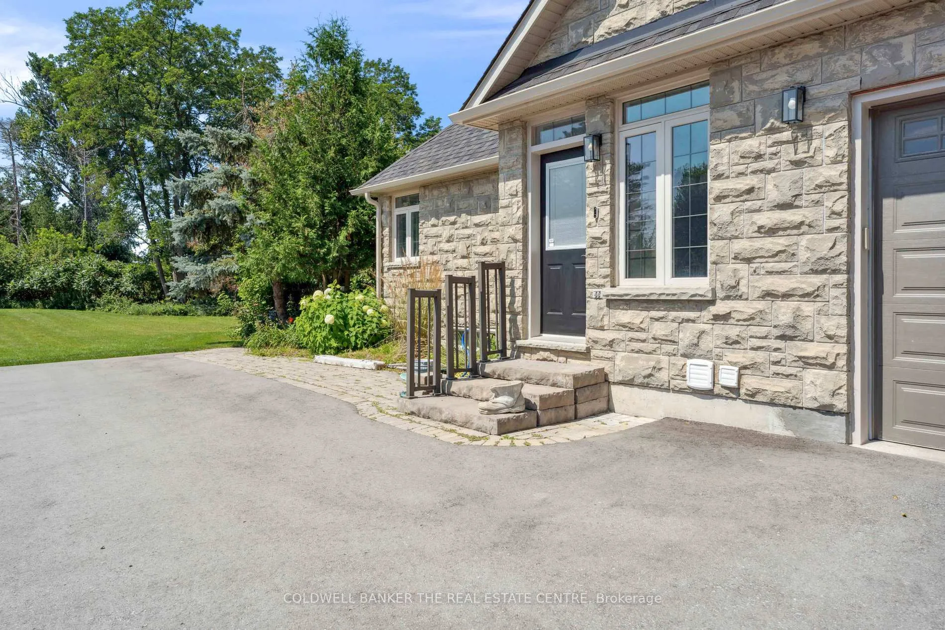 Photo 6 of 54 Pine Post Road, Georgina, Historic Lakeshore Communities — HOMEH